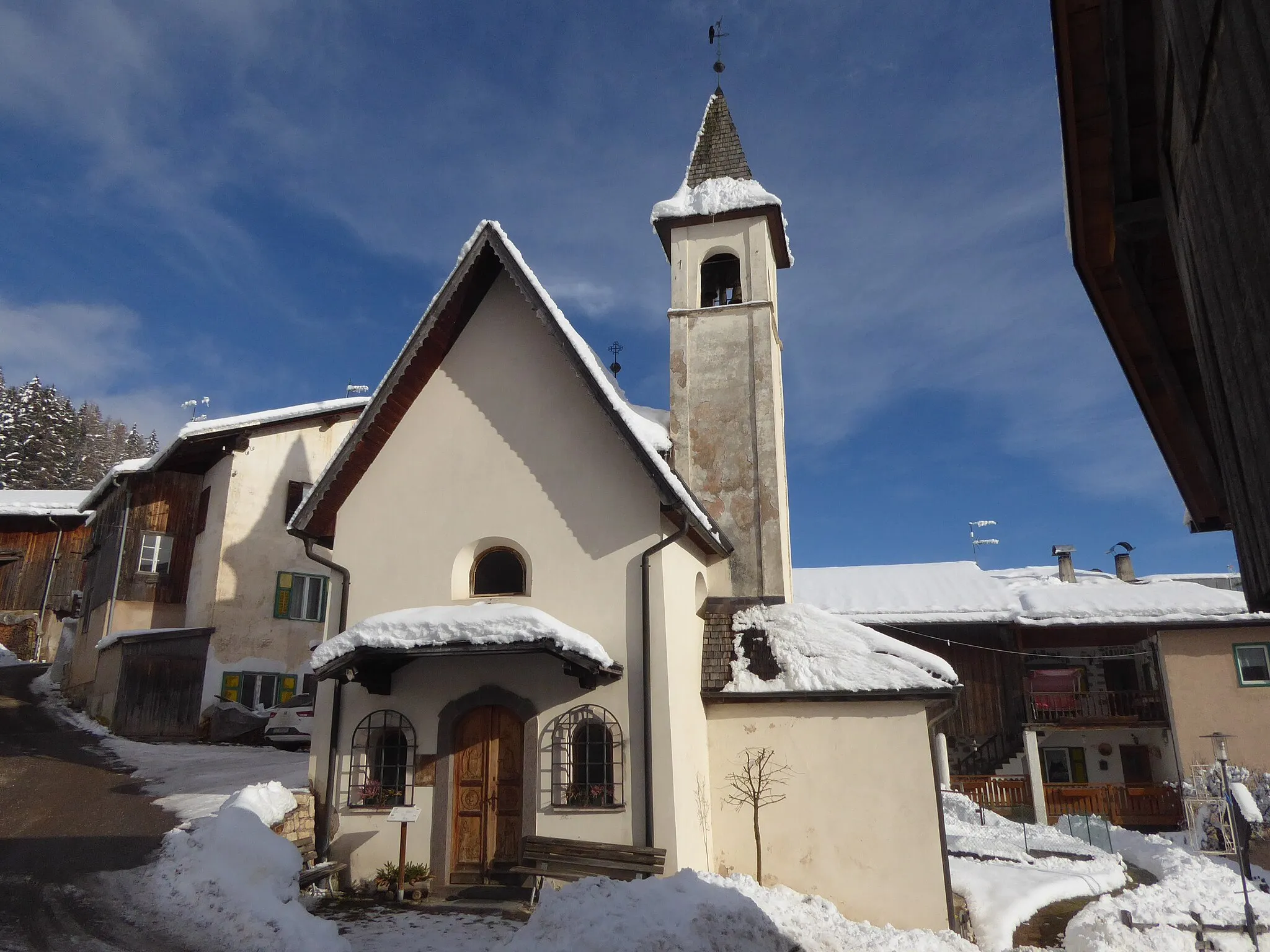 Photo showing: Vallonga (San Giovanni di Fassa, Trentino, Italy), Saint John of Nepomuk church