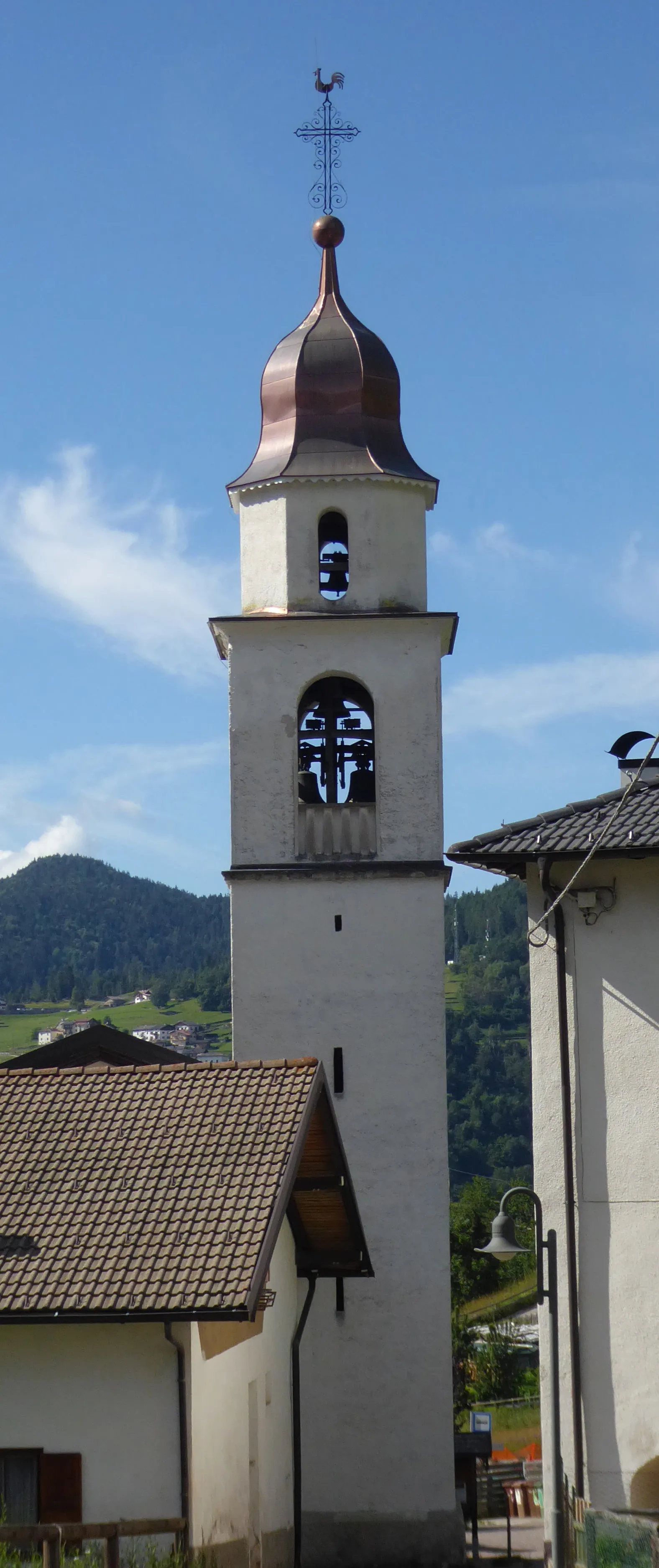 Photo showing: Regnana (Bedollo, Trentino, Italy) - Belltower