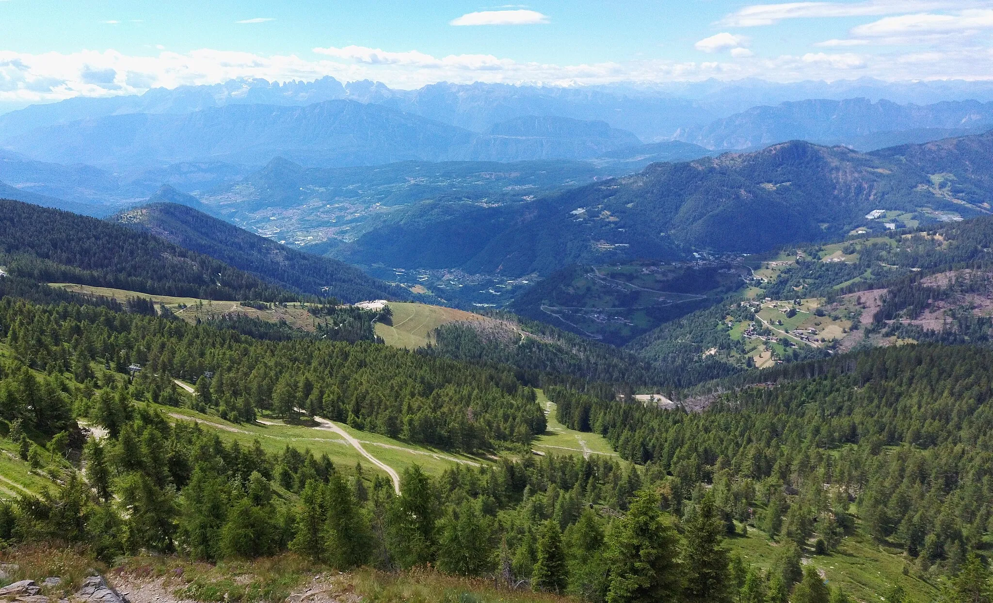 Photo showing: View from Panarotta mountain (Trentino, Italy)