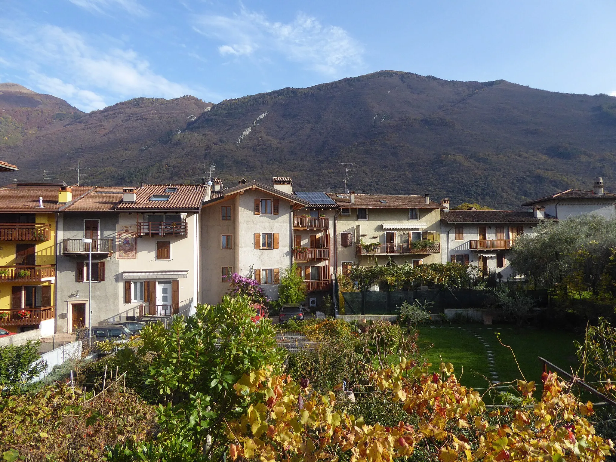 Photo showing: Pratosaiano (Arco, Trentino, Italy) - Glimpse