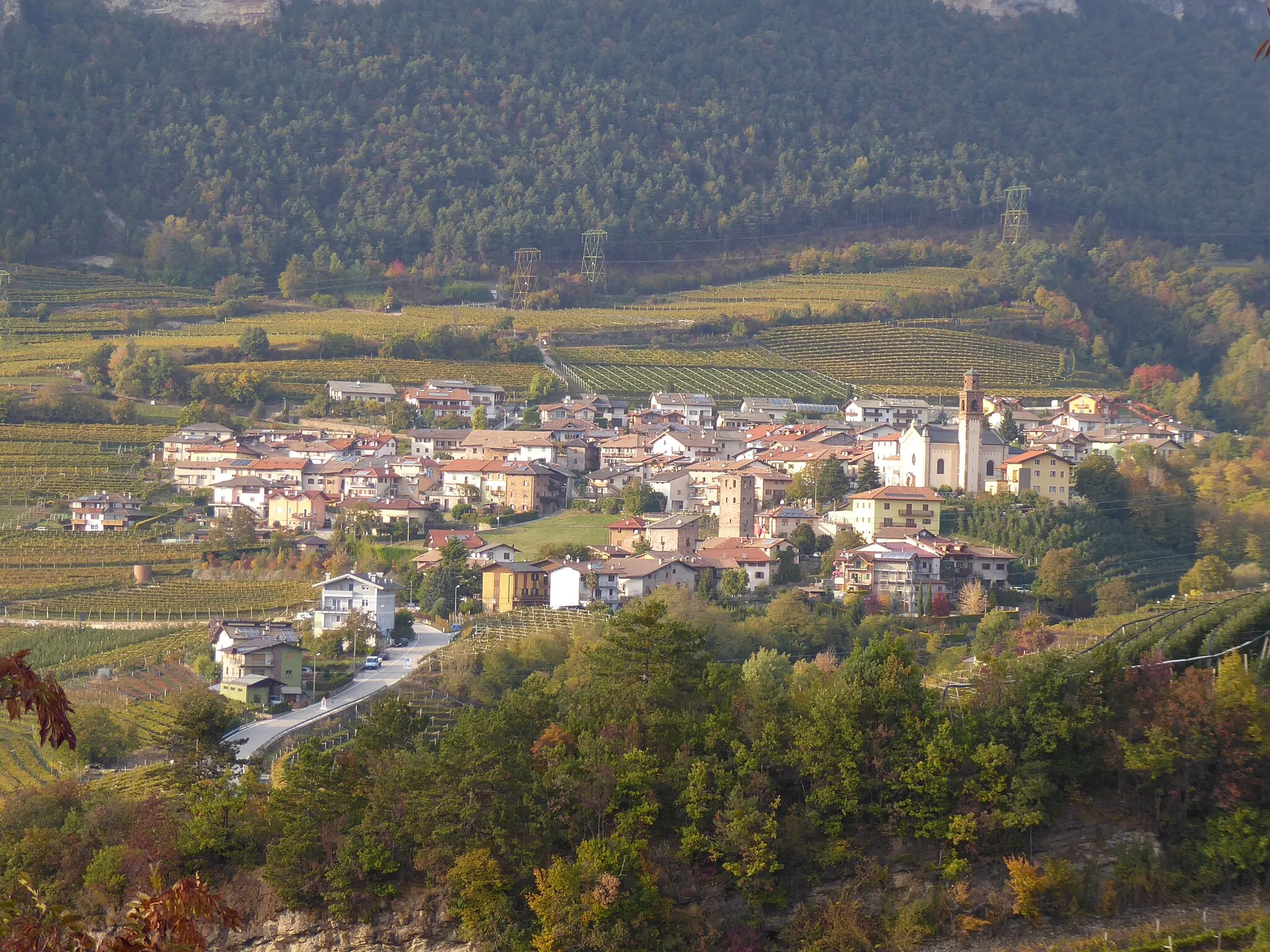 Photo showing: The village of Ville, in the municipality of Giovo, as seen from the San Floriano hill