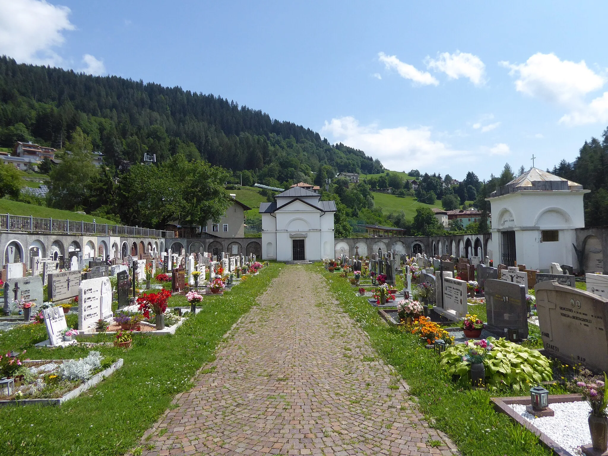 Photo showing: Cemetery of Marcena (Rumo, Trentino, Italy)