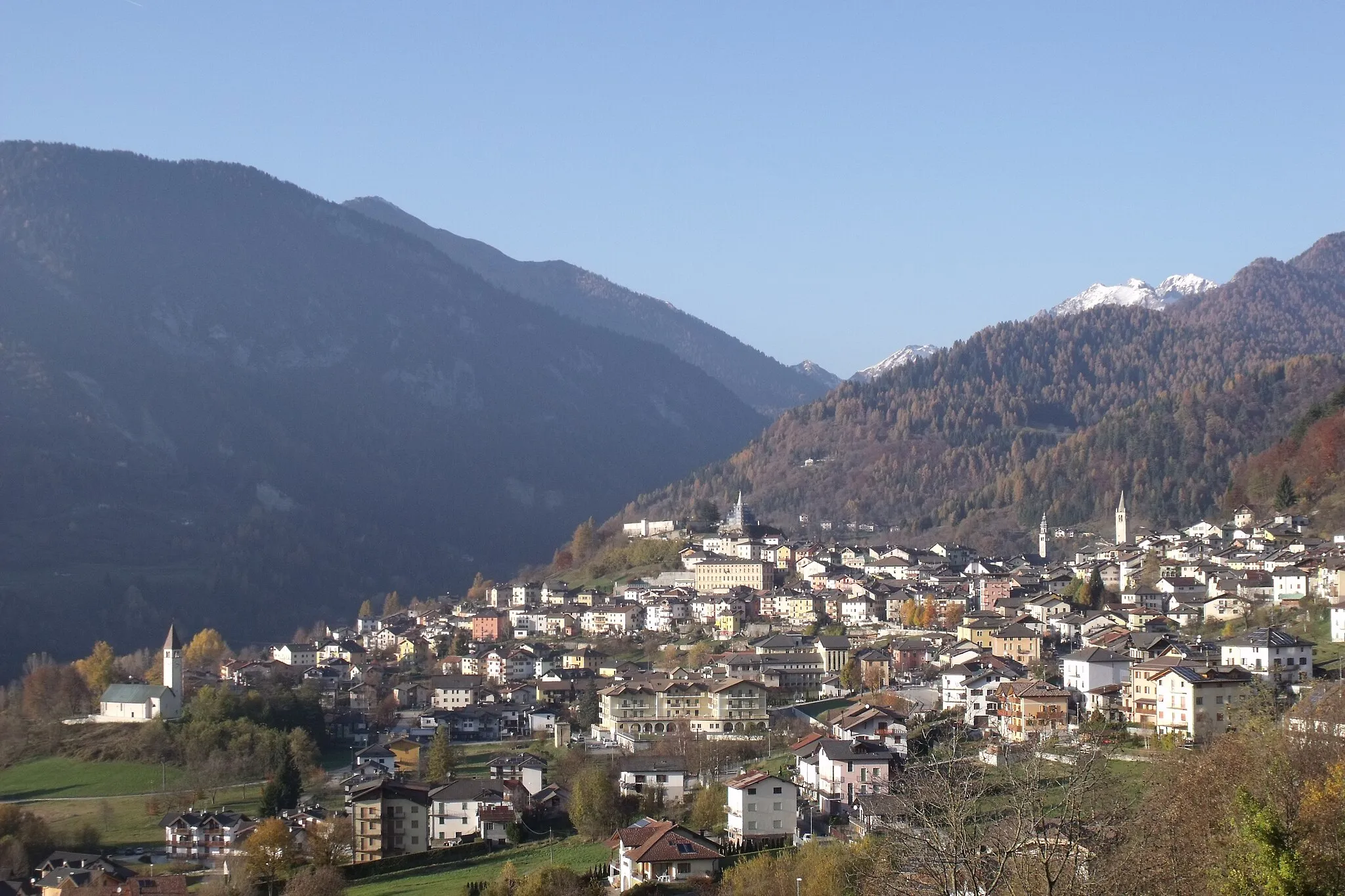 Photo showing: Panorama of Castello Tesino, Province of Trento, Trentino-Alto Adige/Südtirol, Italy