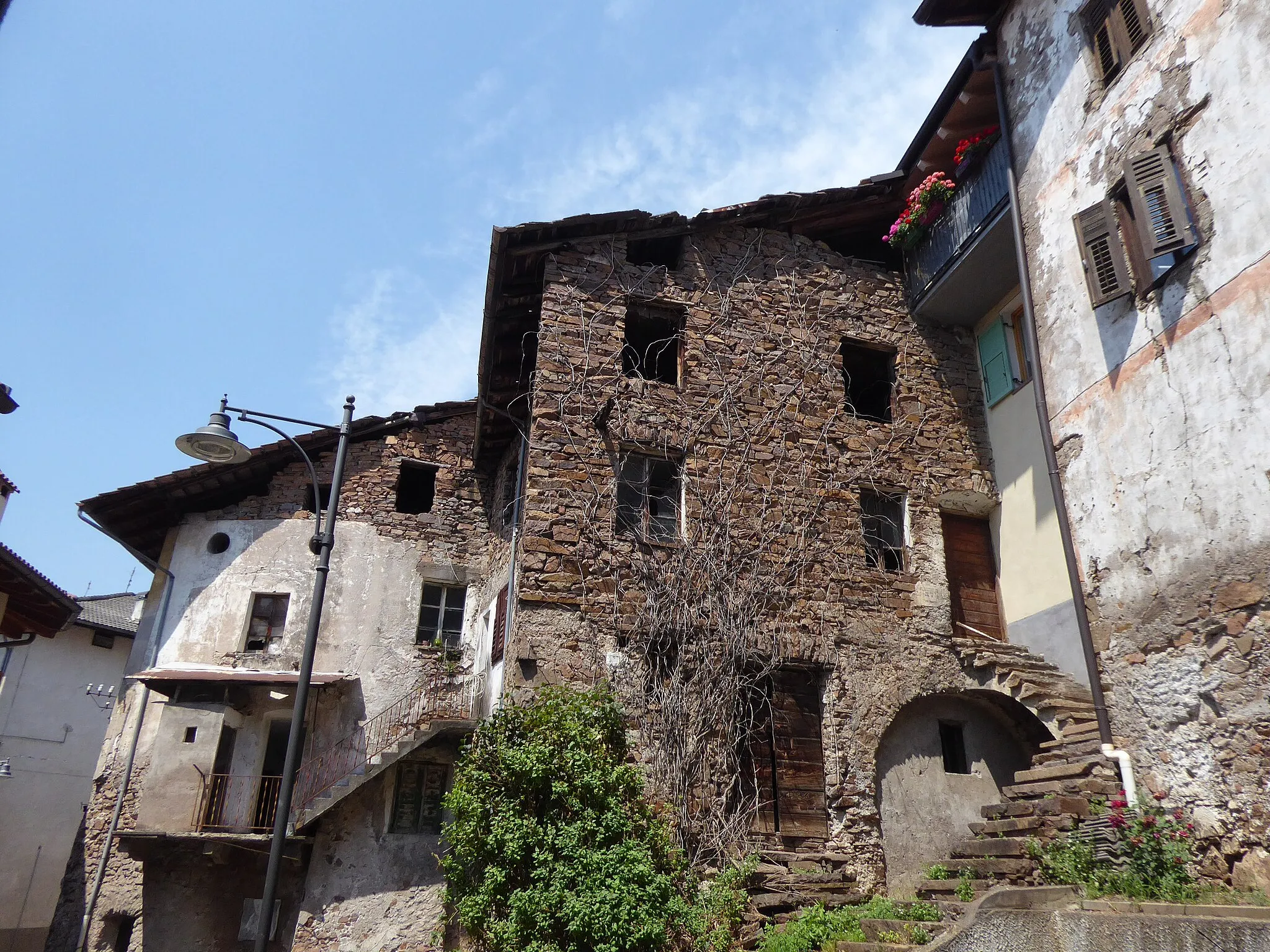 Photo showing: Lisignago (Cembra Lisignago, Trentino, Italy) - Town glimpse