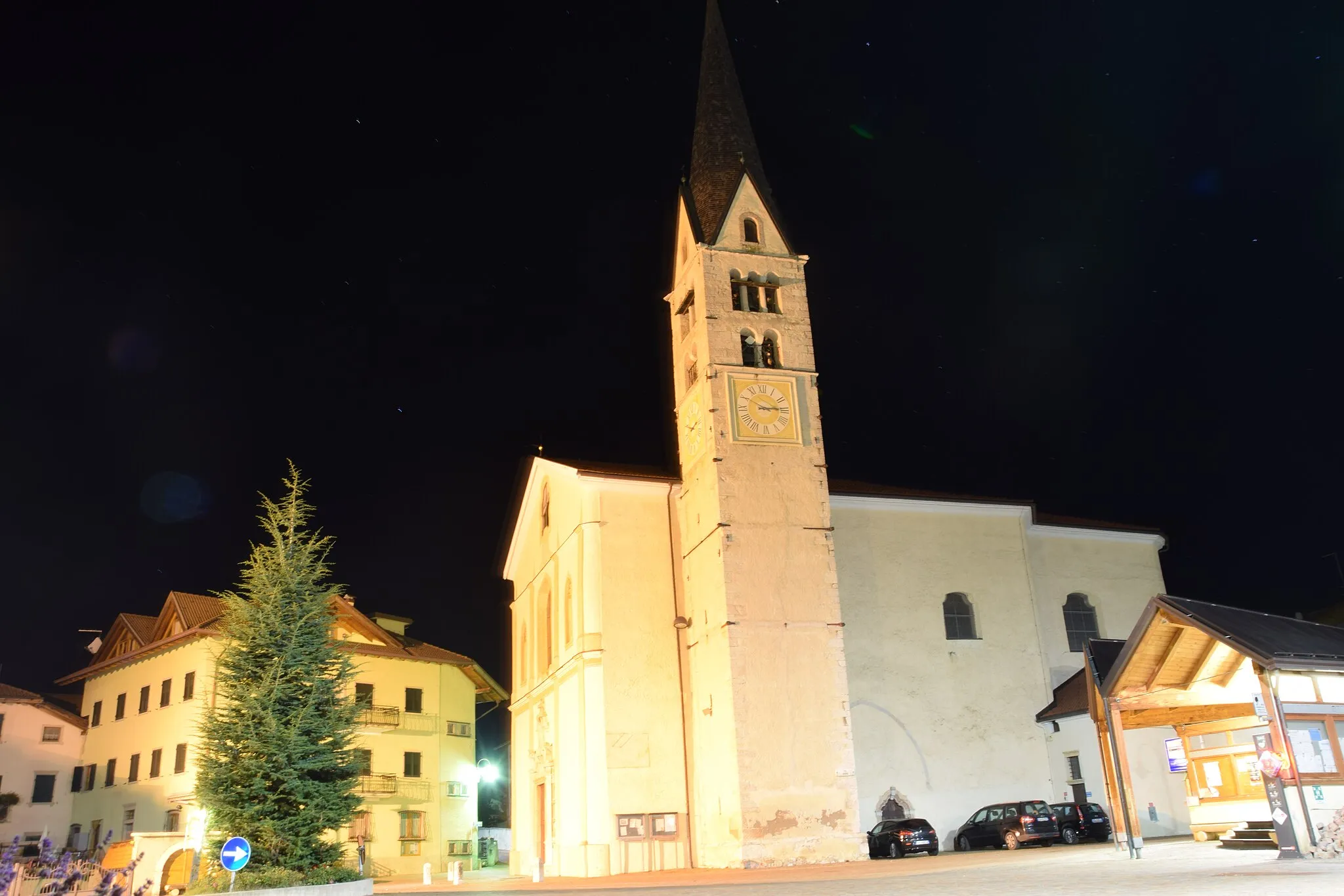 Photo showing: Chiesa S.Maria Assunta a Smarano di notte.