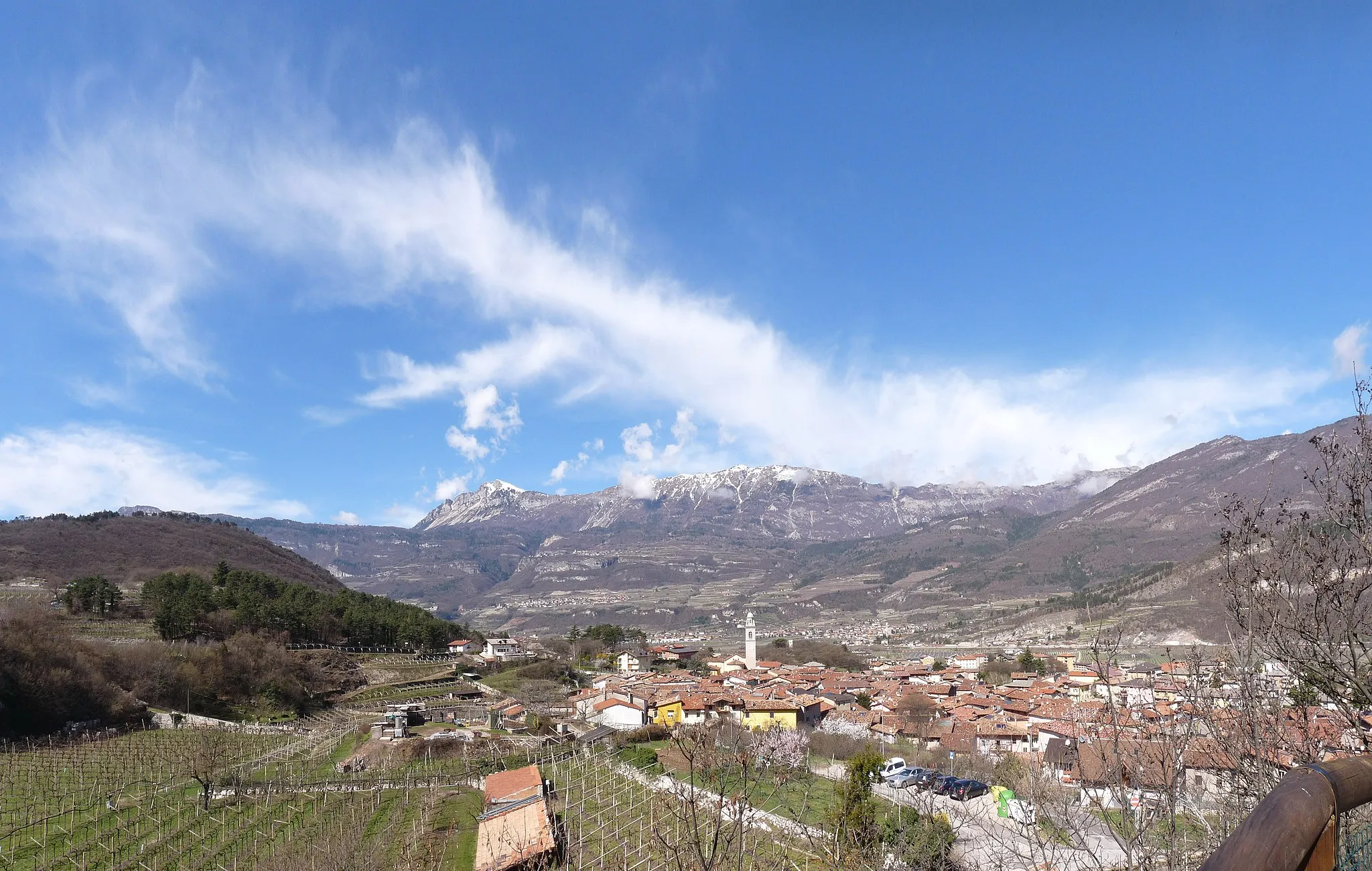 Photo showing: Volano (Italy): panorama from south-east