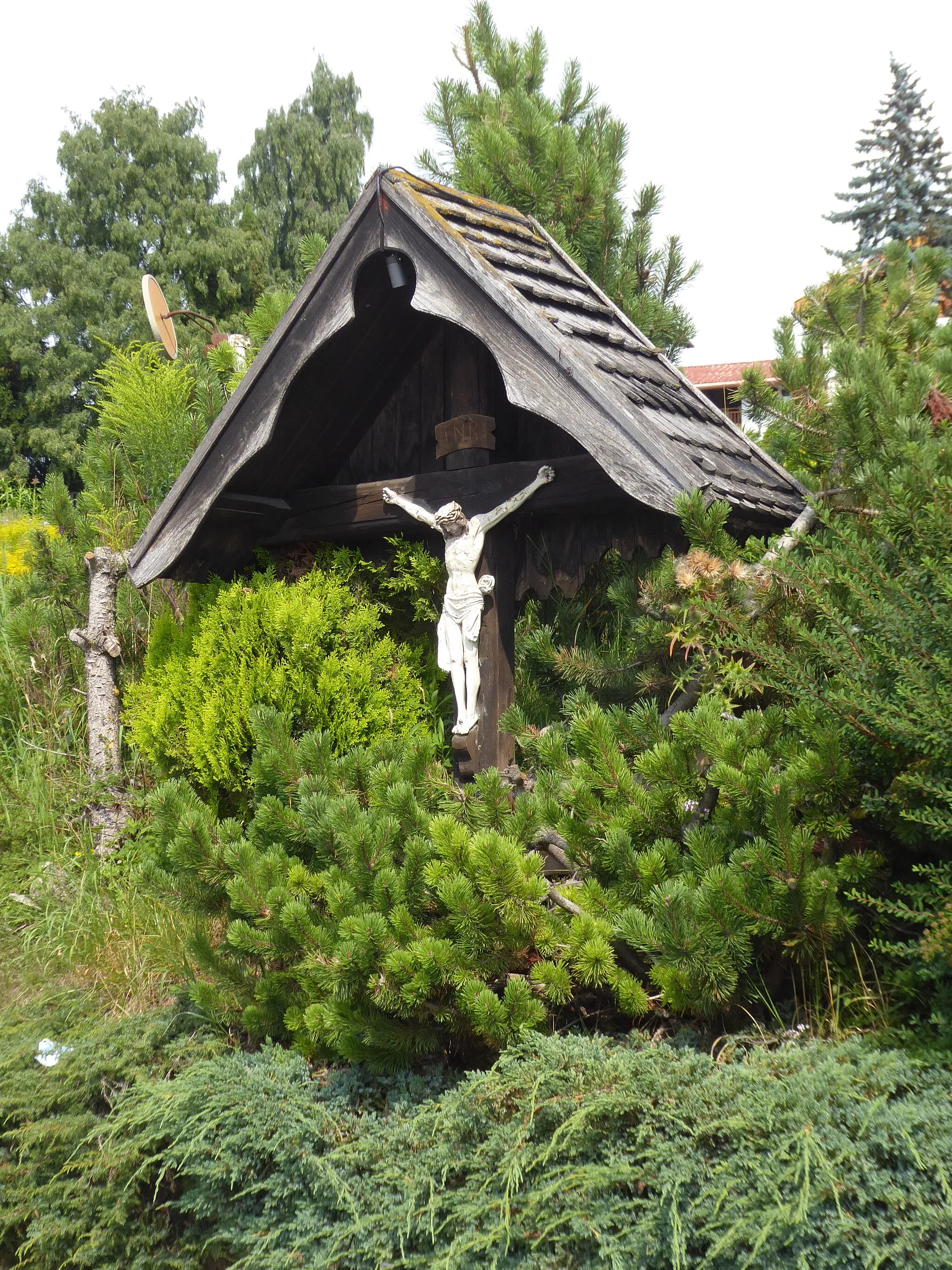 Photo showing: Ronzone (Trentino, Italy) - Wayside crucifix