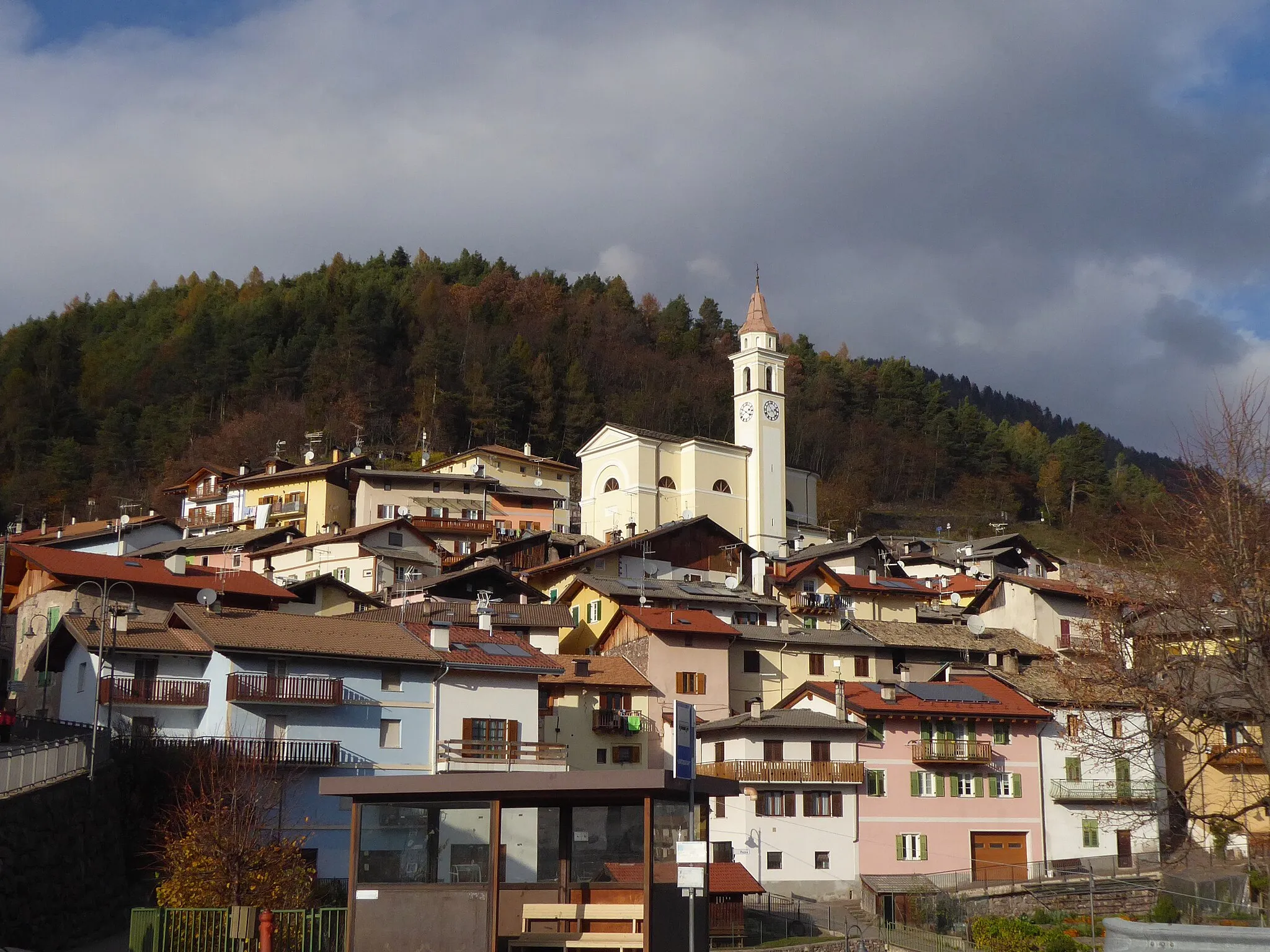 Photo showing: Grauno (Altavalle, Trentino, Italy) - Glimpse