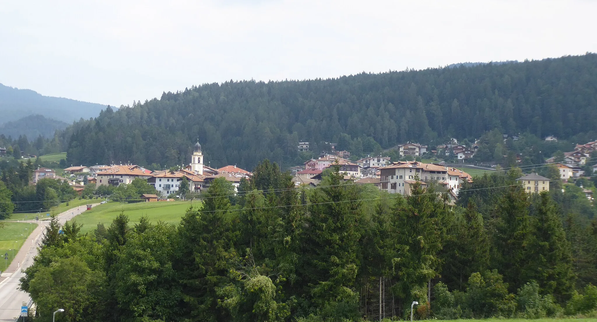 Photo showing: Amblar as seen from Don (Amblar-Don, Trentino, Italy)