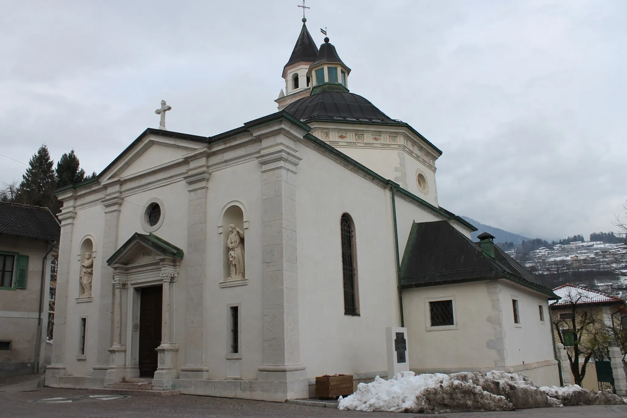 Photo showing: Carzano, la chiesa della Madonna della Neve.