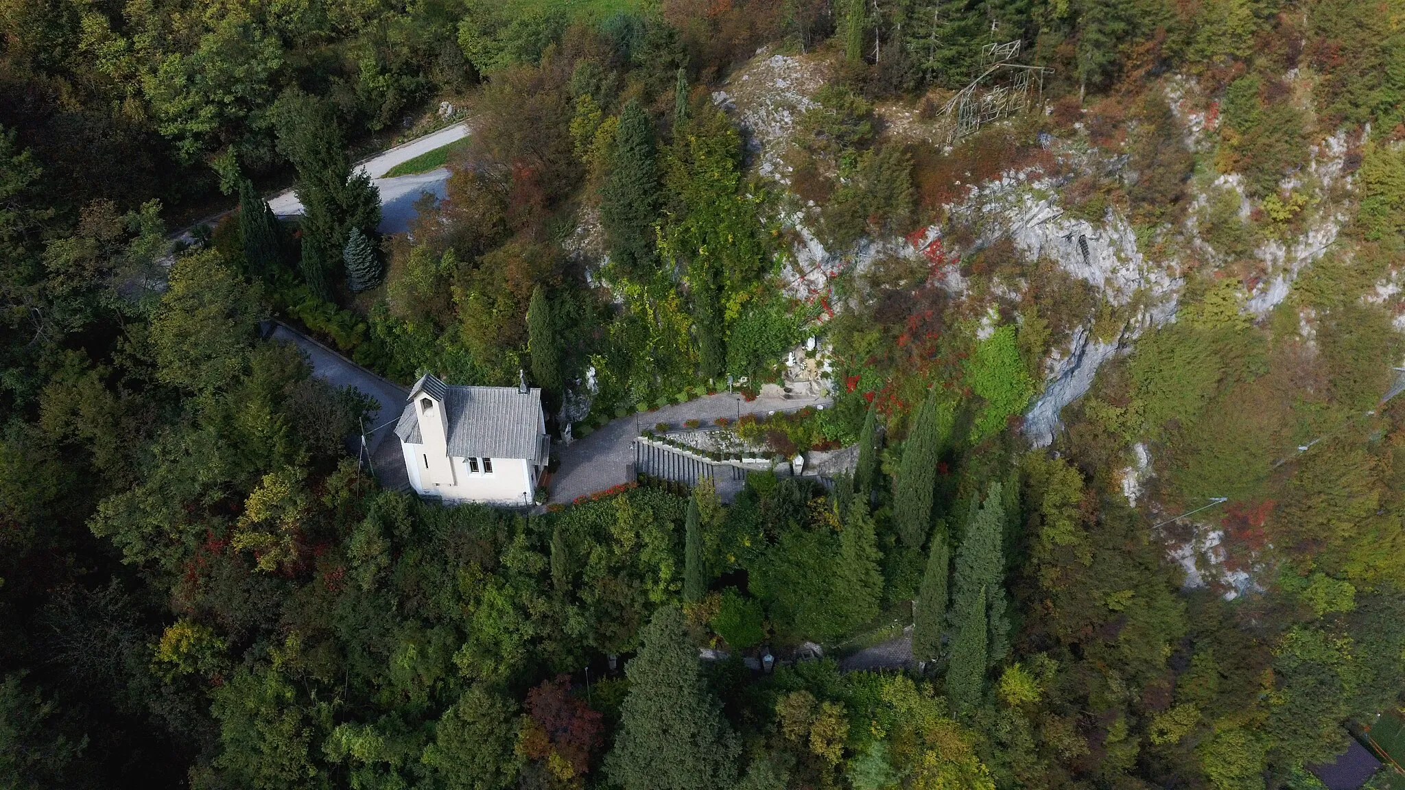 Photo showing: Cavedine (Trentino, Italy), Our Lady of Lourdes chapel