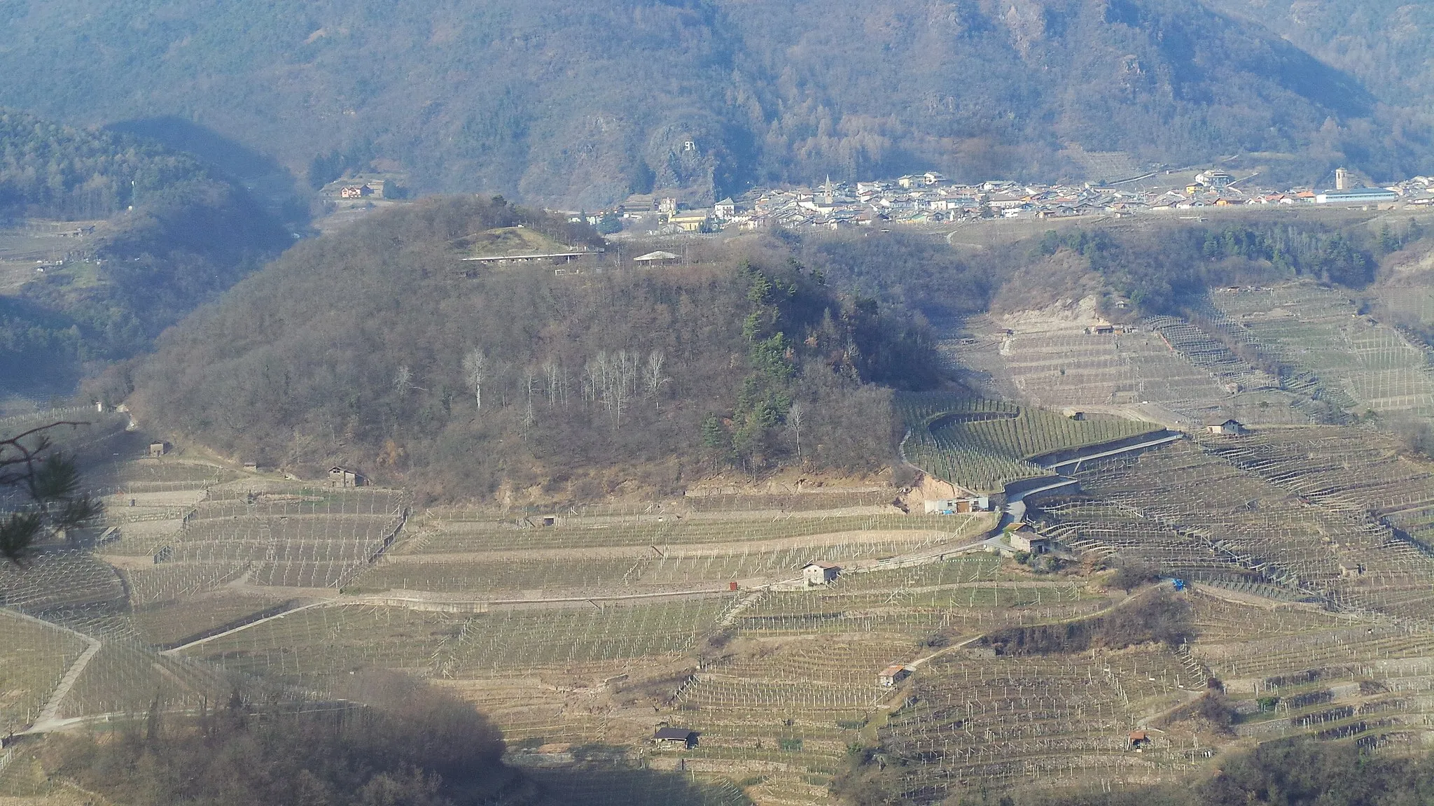 Photo showing: Cembra as seen from the "Croz del Toro", below the town of Lases