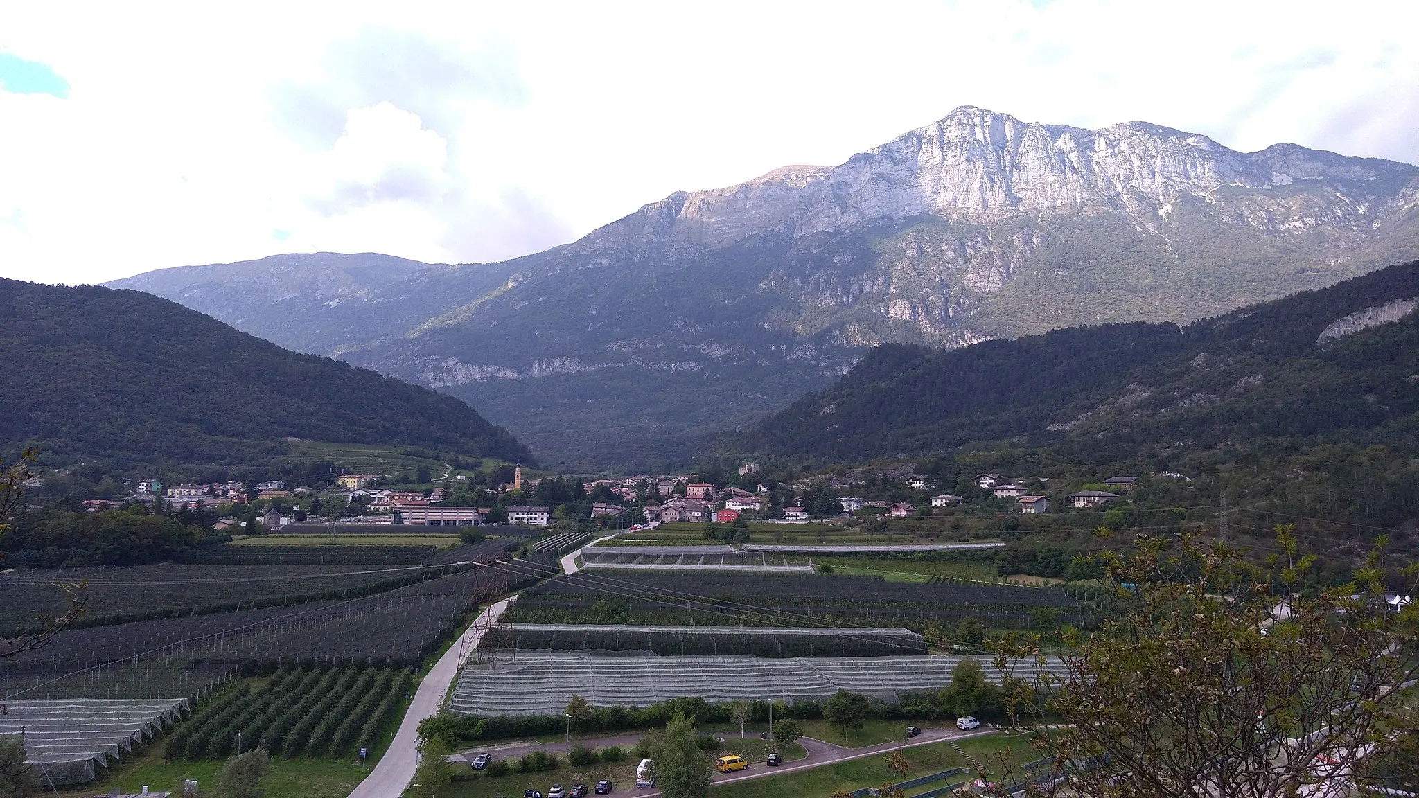 Photo showing: Panorama of Terlago (Comune di Vallelaghi, Trento, Italy)
