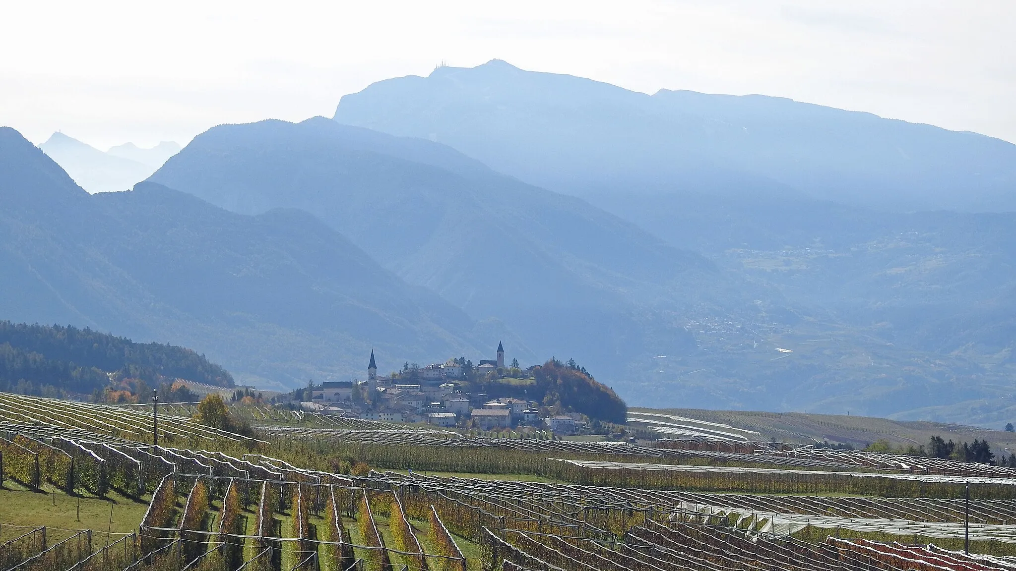Photo showing: Tres, Trentino, da nord
