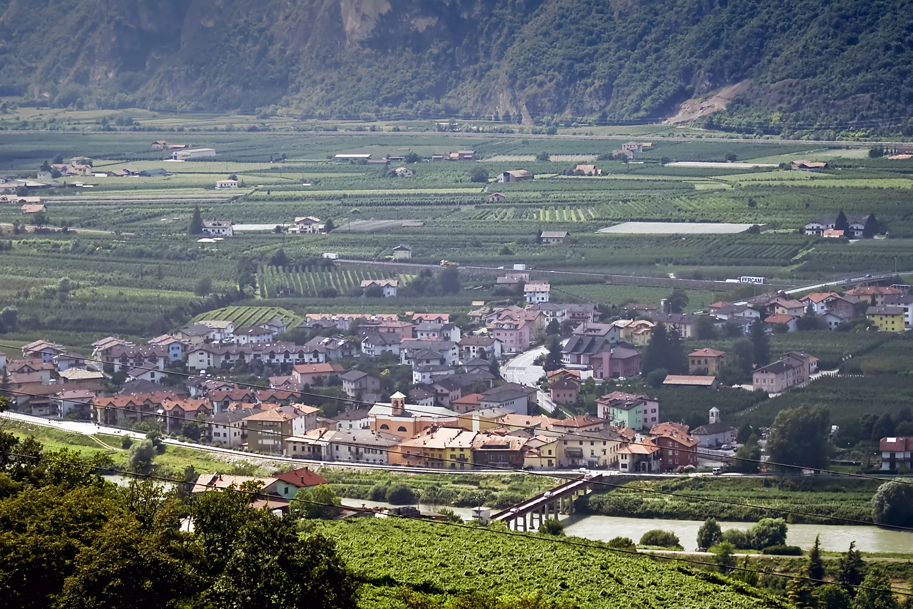 Photo showing: Panoramic view of "Nave San Rocco", Provincia di Trento, Trentino Alto Adige, Italia (Italy)