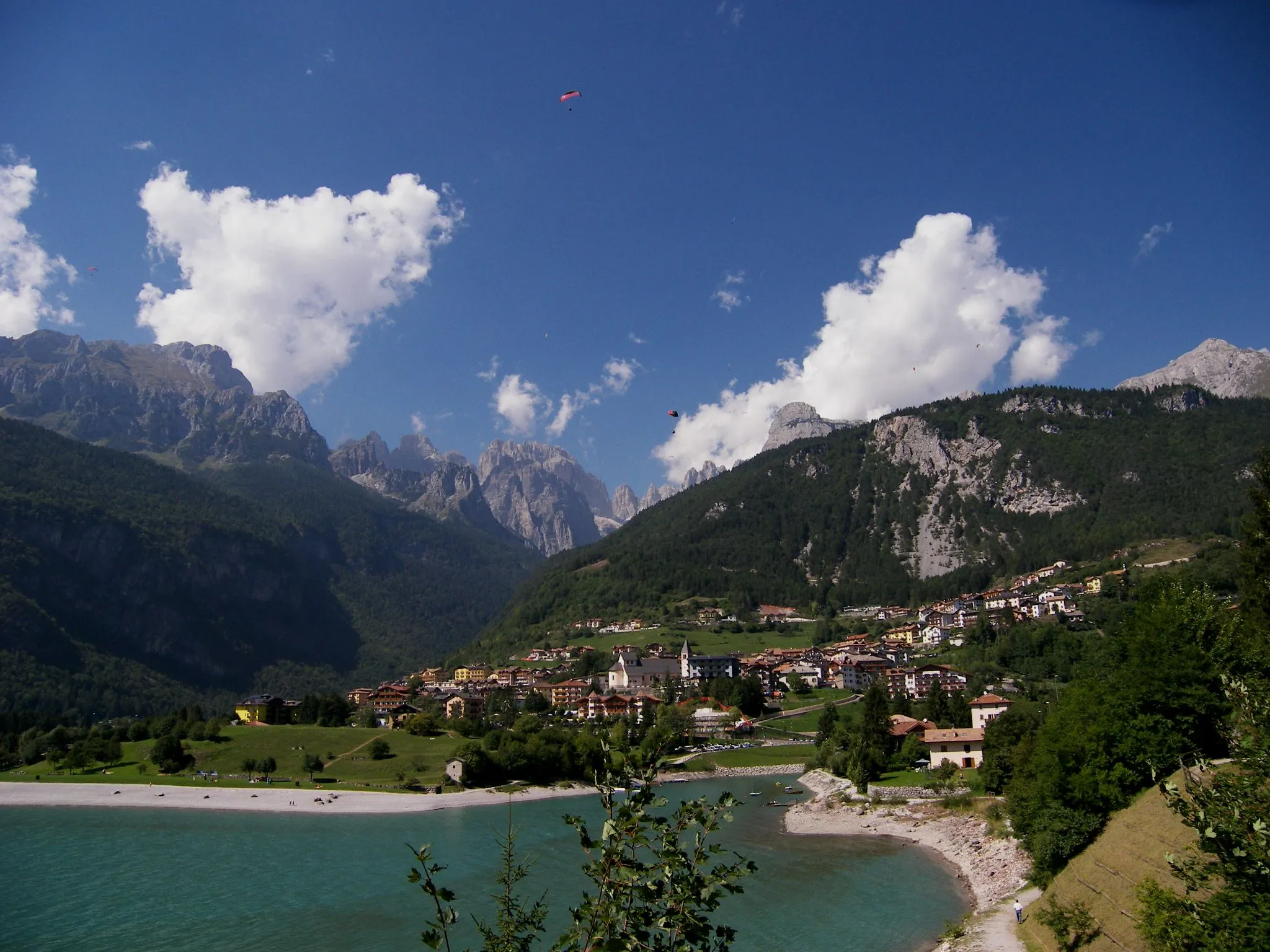 Photo showing: Molveno, Trentino, Italy