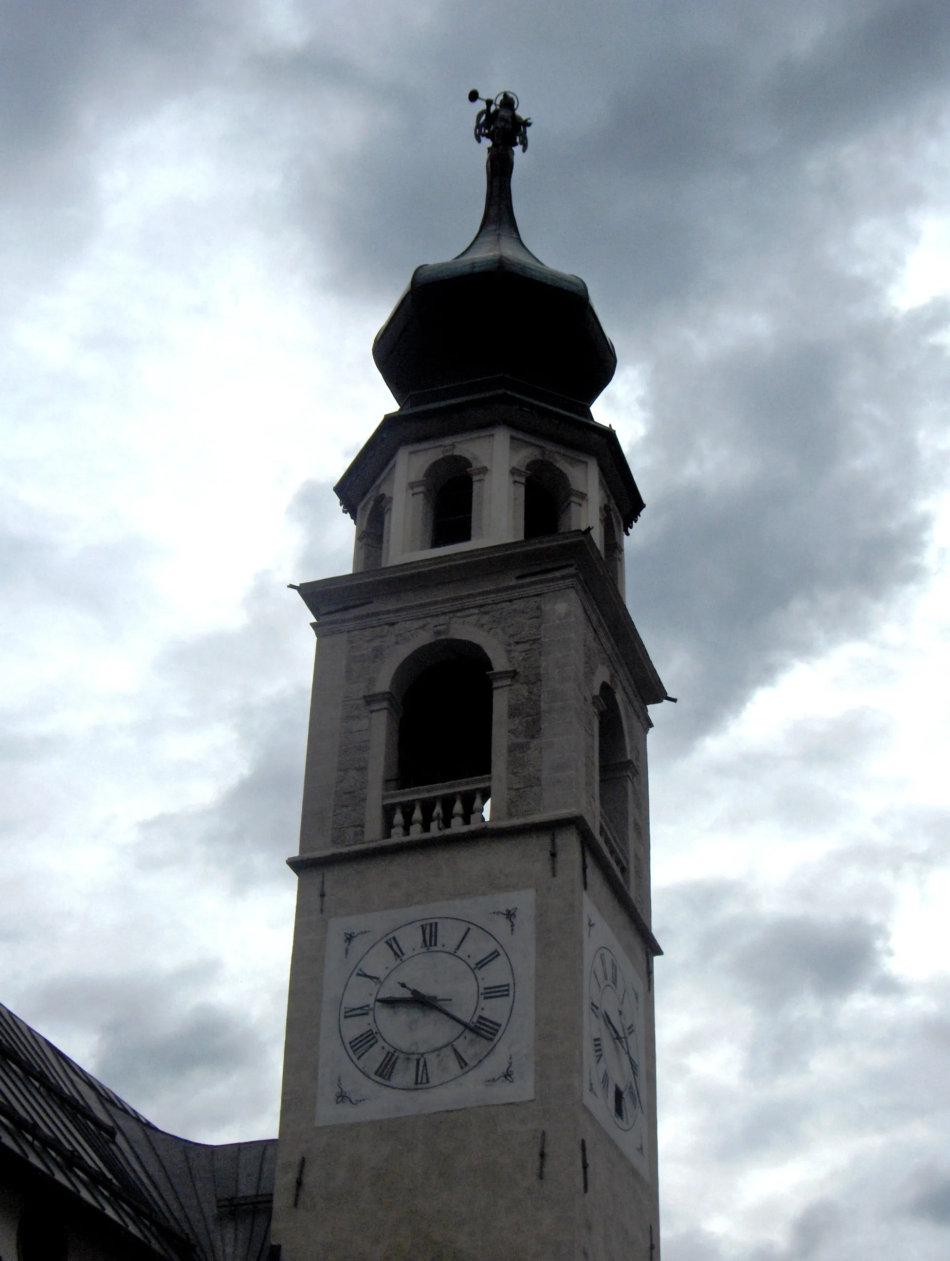 Photo showing: The bell tower of the church archpriest Canale d'Agordo.