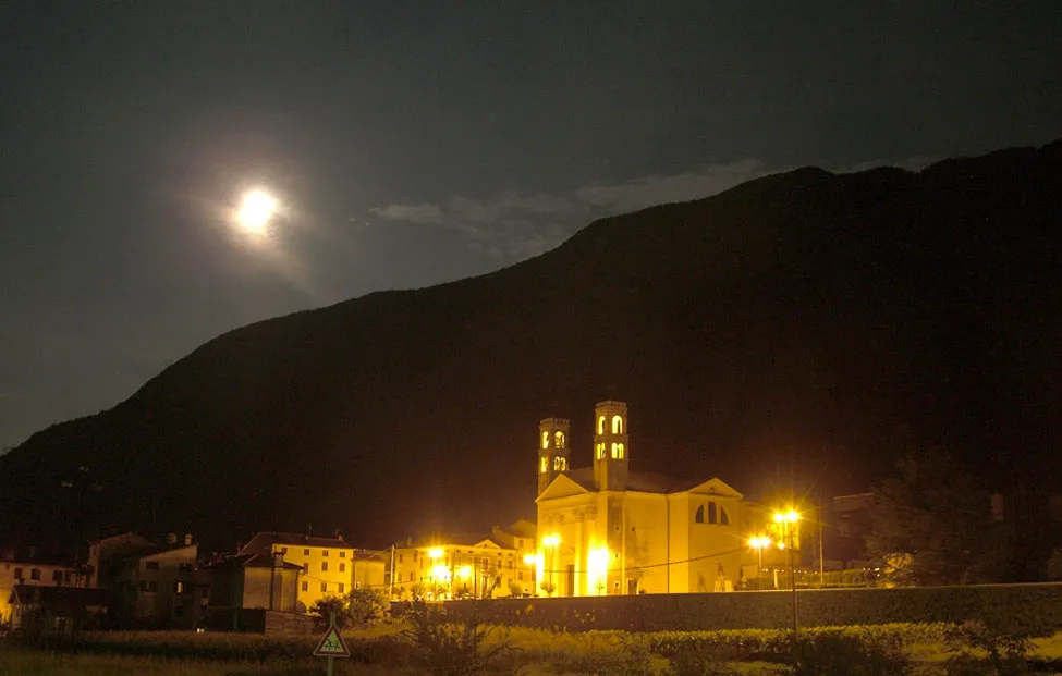 Photo showing: Campolongo by night