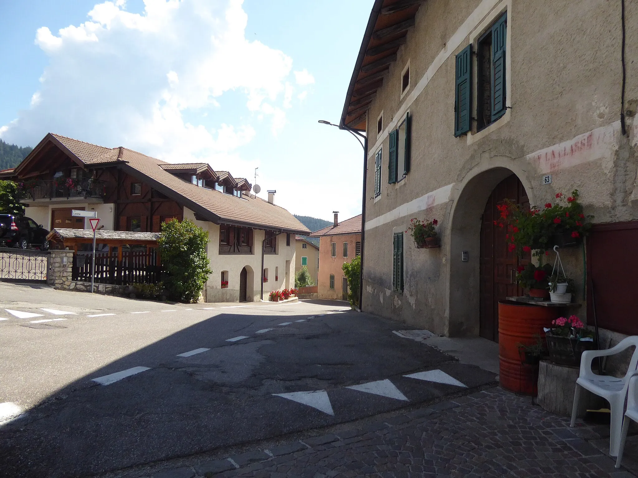 Photo showing: Tret (Borgo d'Anaunia, Trentino, Italy) - Glimpse