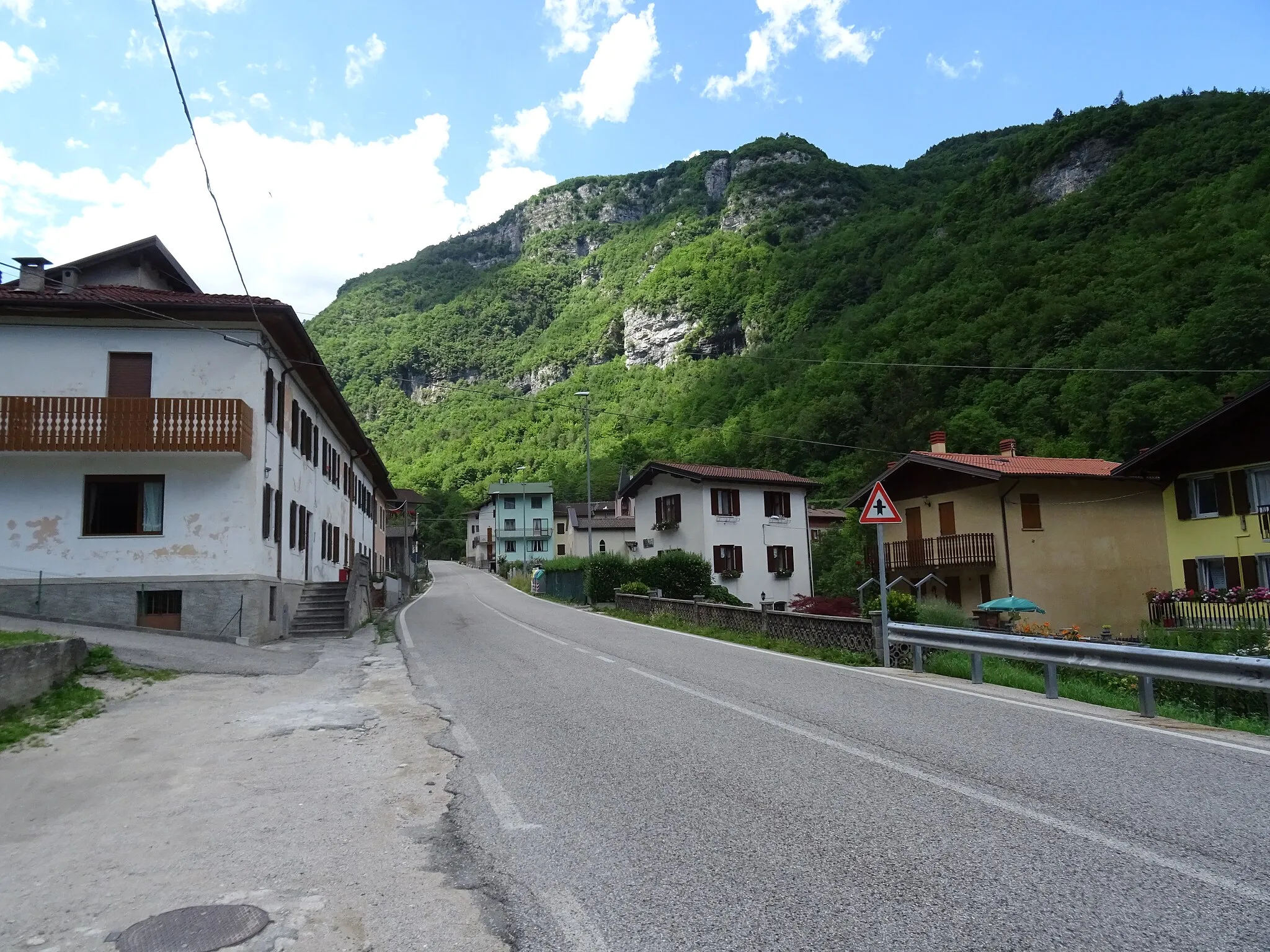 Photo showing: Busatti (Lastebasse, Veneto, Italy) - Glimpse