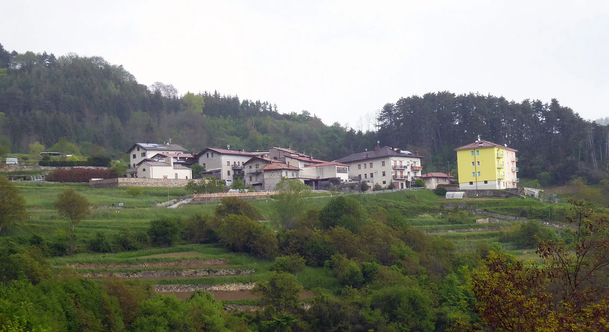 Photo showing: Varano (Mori, Trentino, Italy) - View
