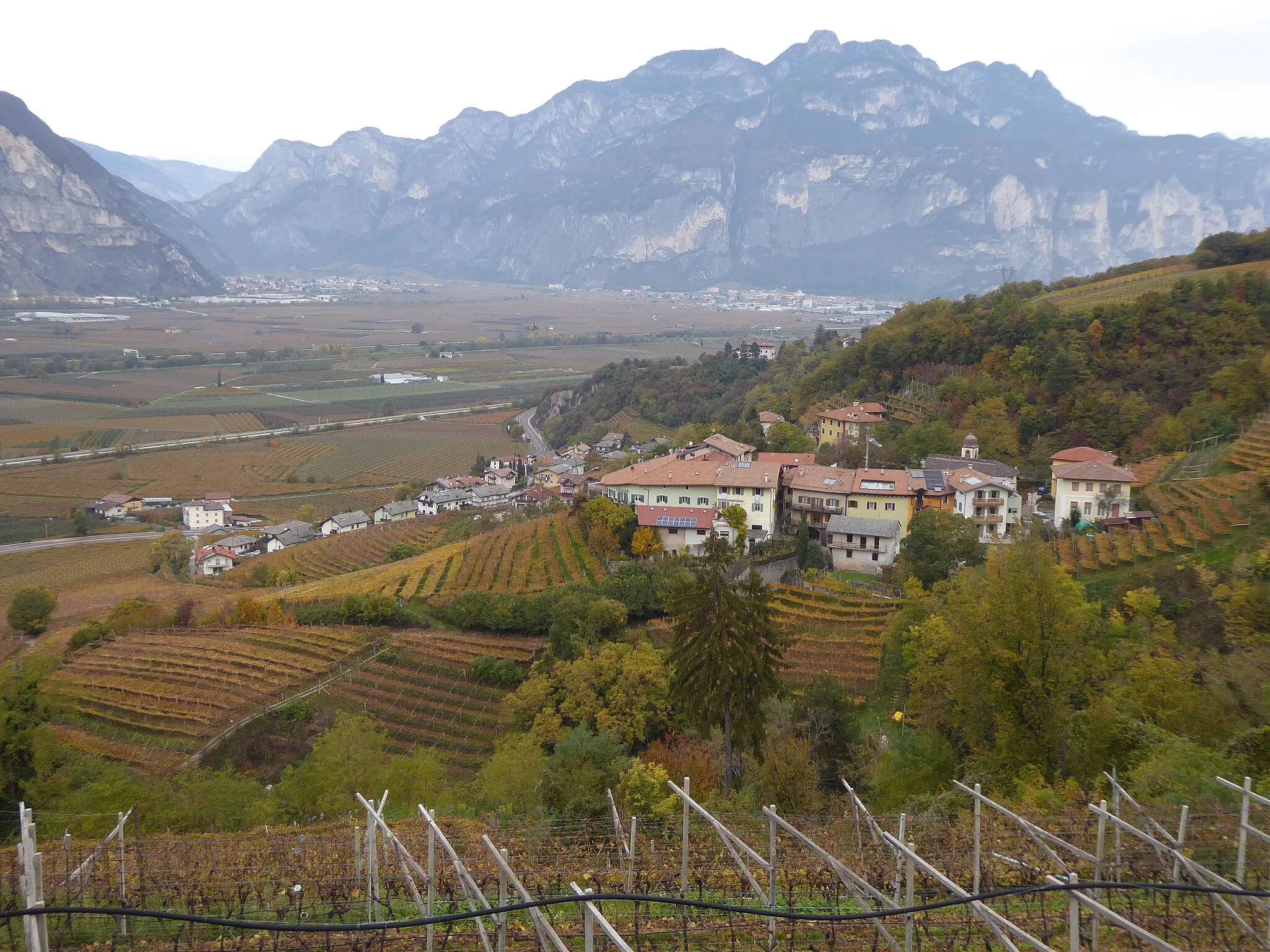 Photo showing: Sorni (Lavis, Trentino, Italy)