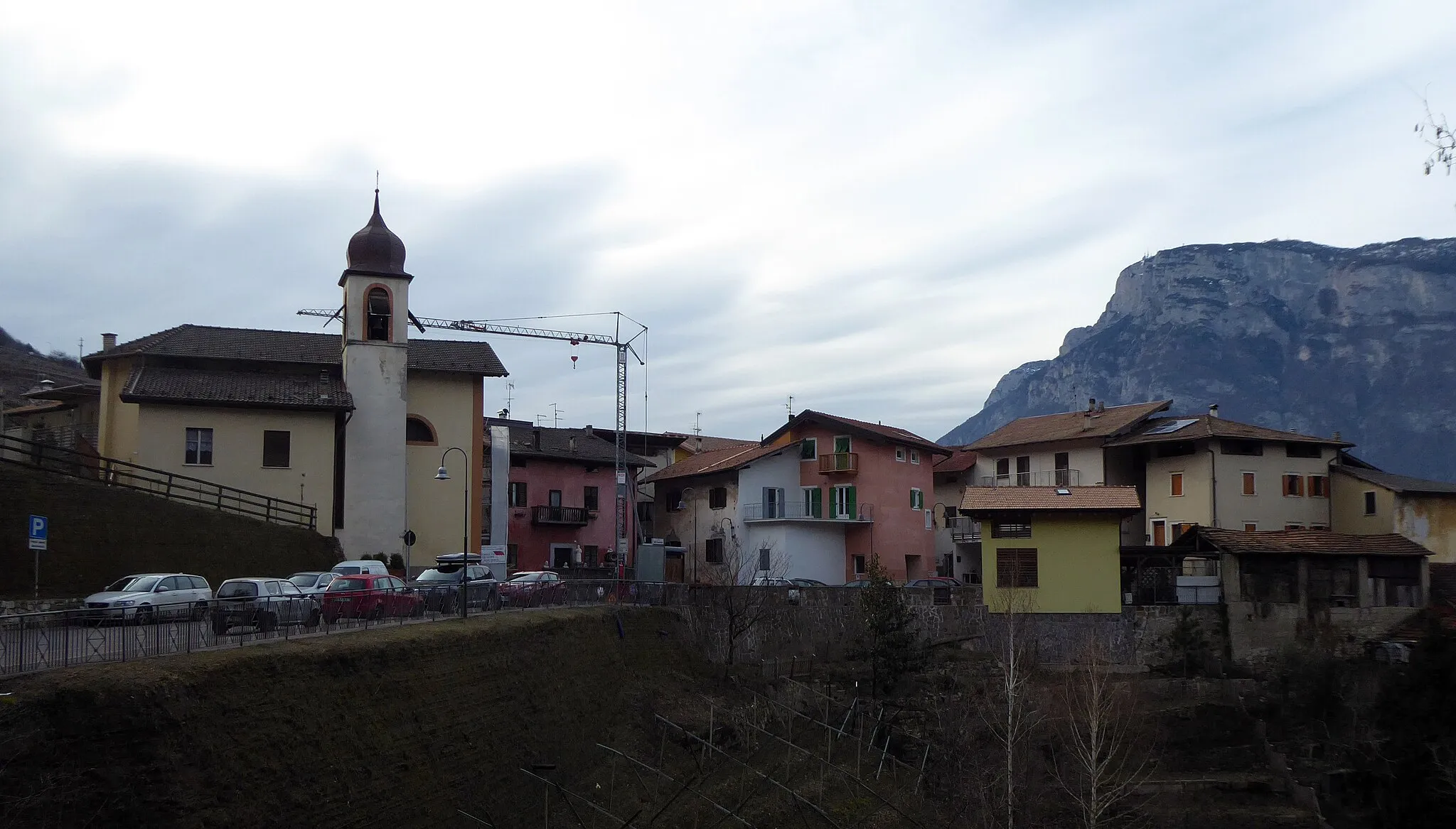 Photo showing: Sorni (Lavis, Trentino, Italy) - View of the older part of the village