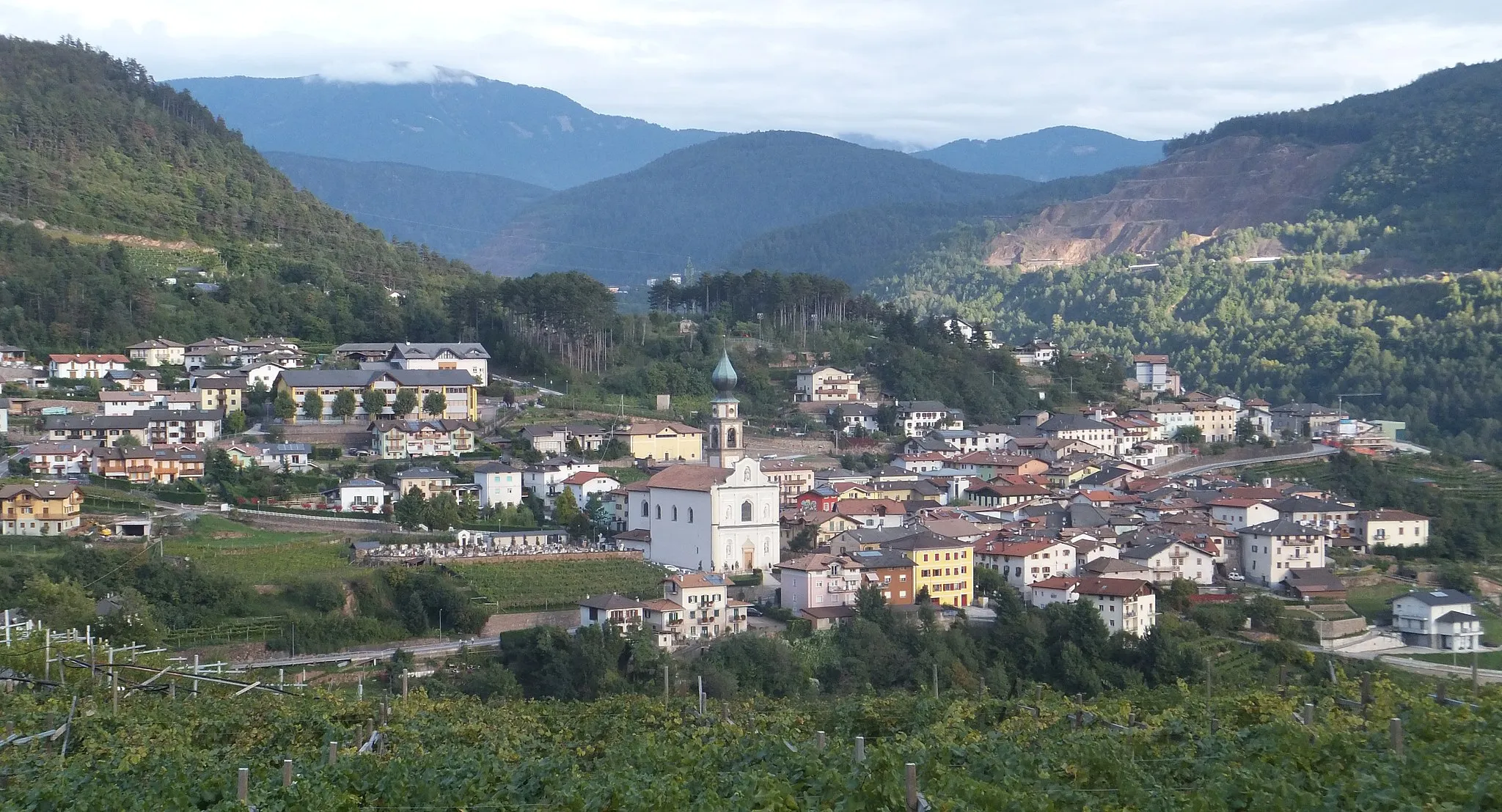 Photo showing: Verla (Giovo, Trentino, Italy) - View