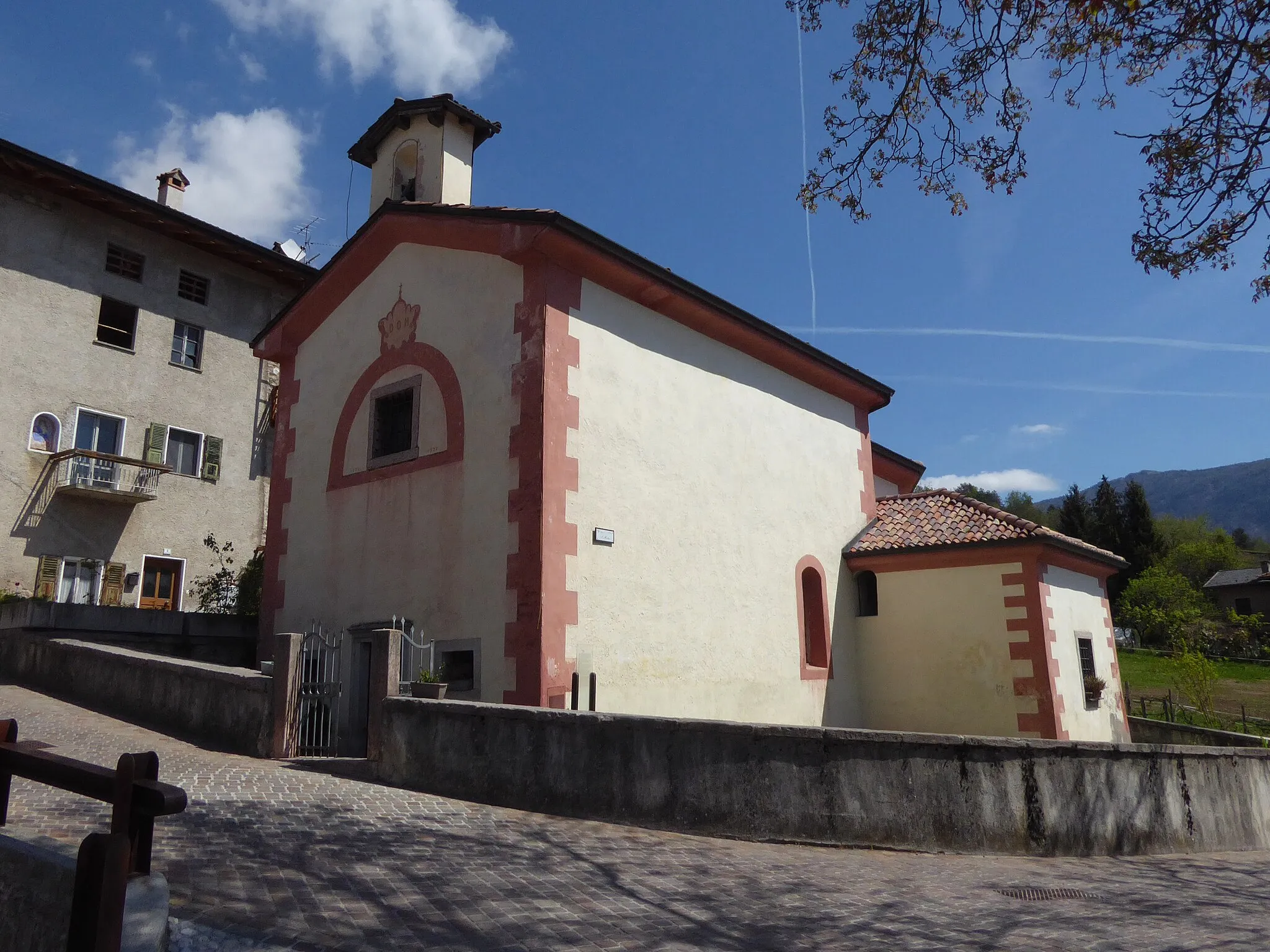 Photo showing: Senaso (San Lorenzo Dorsino, Trentino, Italy), Saint Matthew church