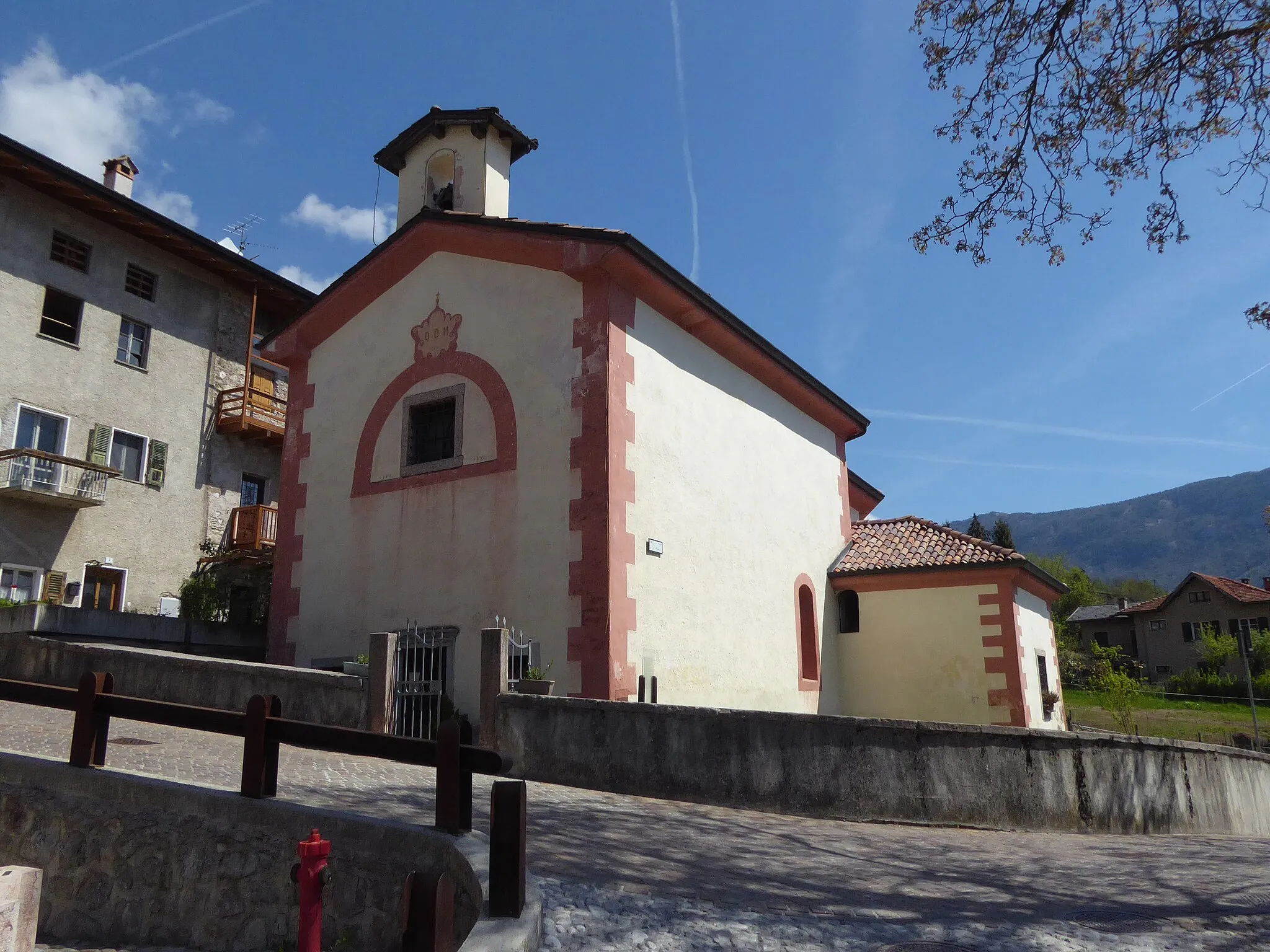 Photo showing: Senaso (San Lorenzo Dorsino, Trentino, Italy), Saint Matthew church