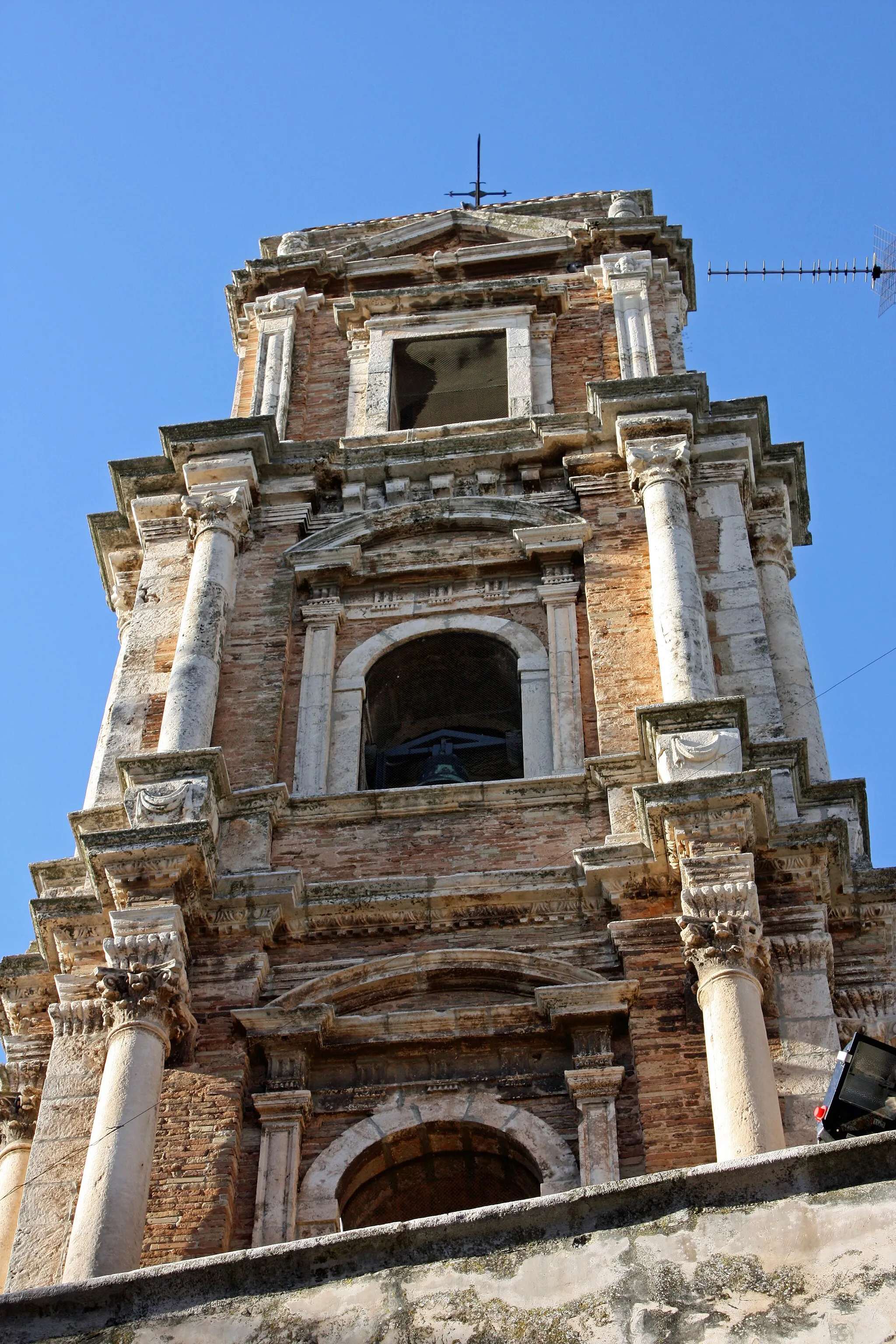 Photo showing: Conversano: campanile di San Benedetto