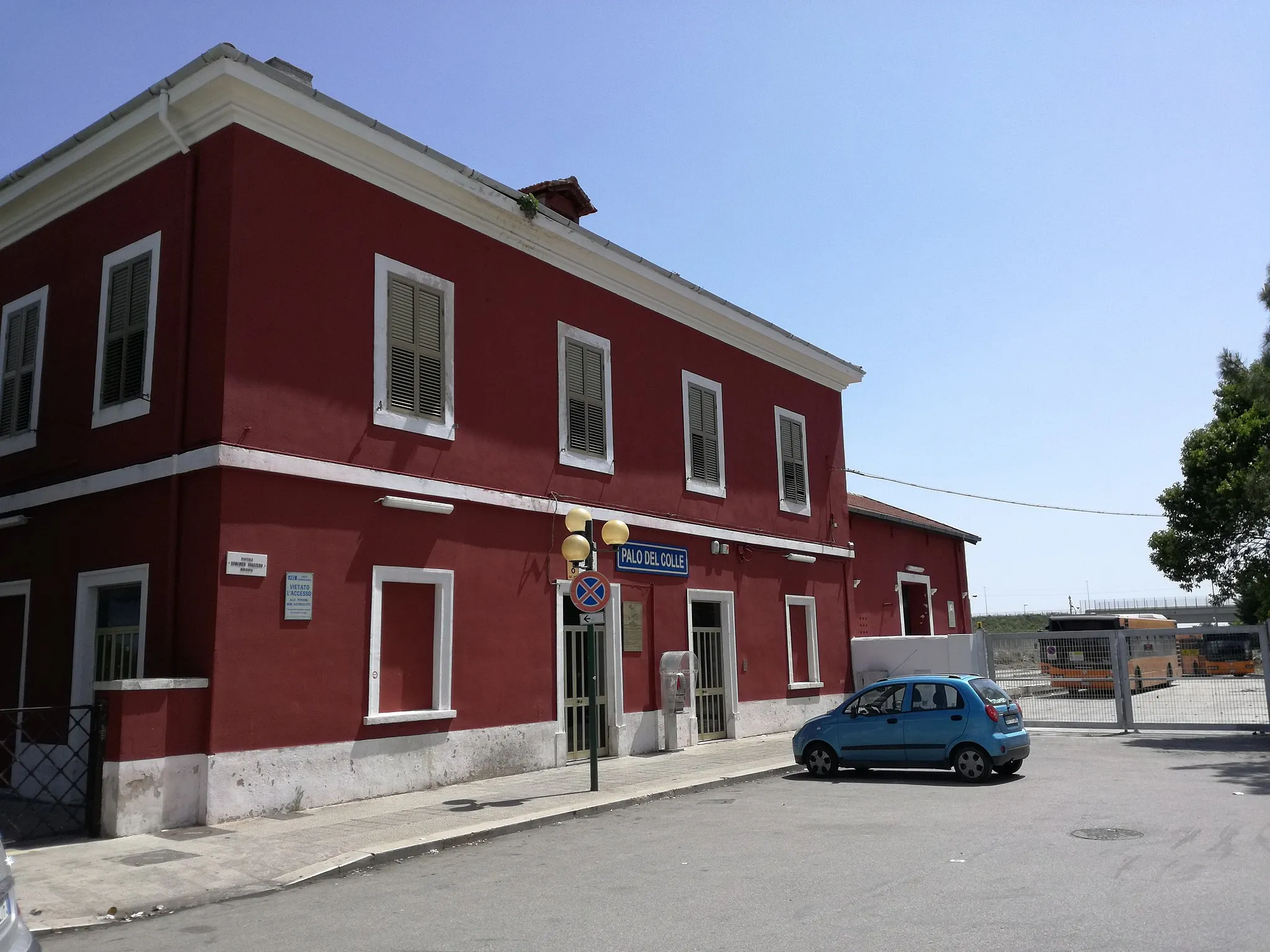 Photo showing: Stazione ferroviaria di Palo del Colle
