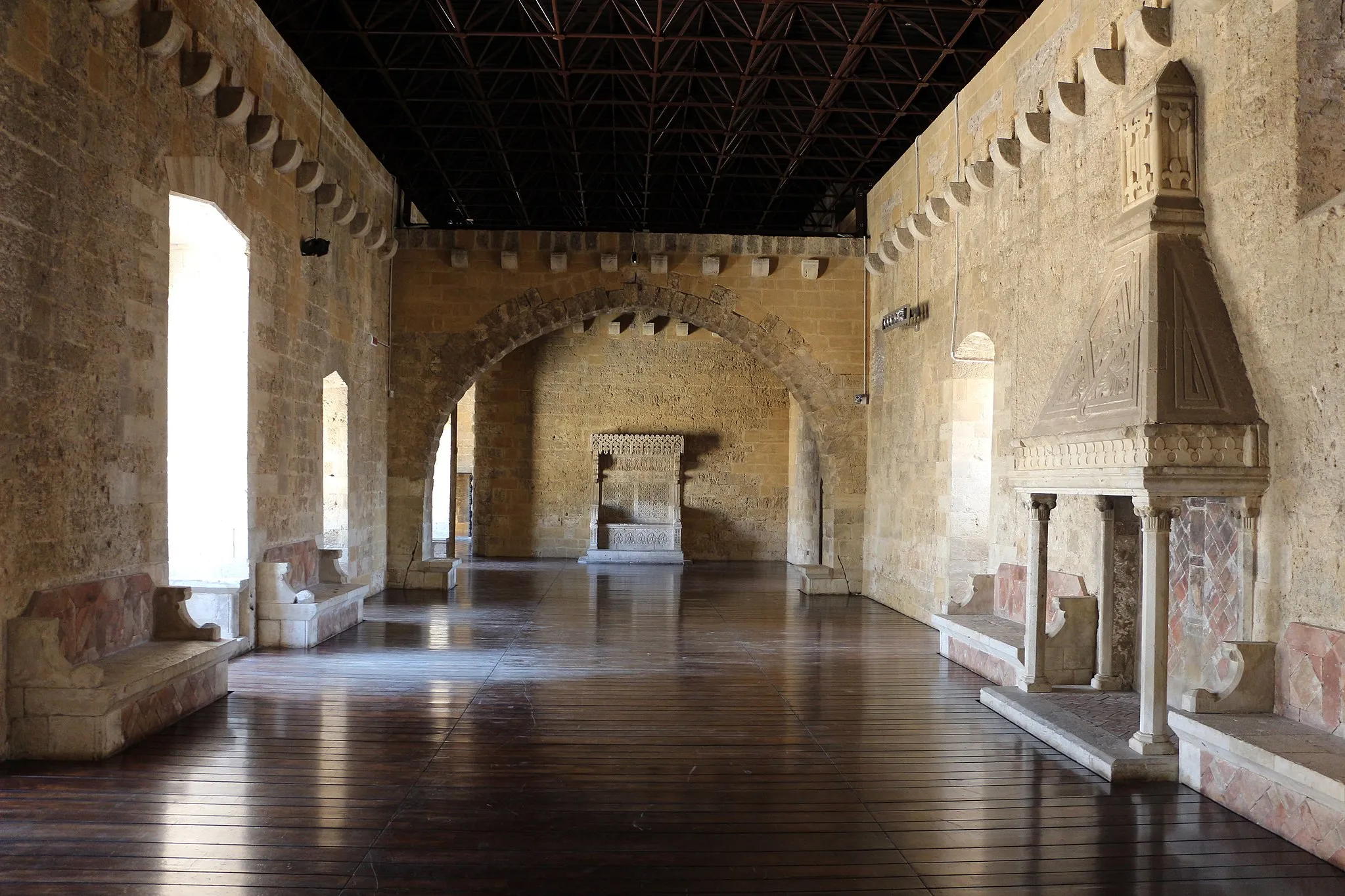 Photo showing: Castello normanno-svevo (Gioia del Colle) - Interior