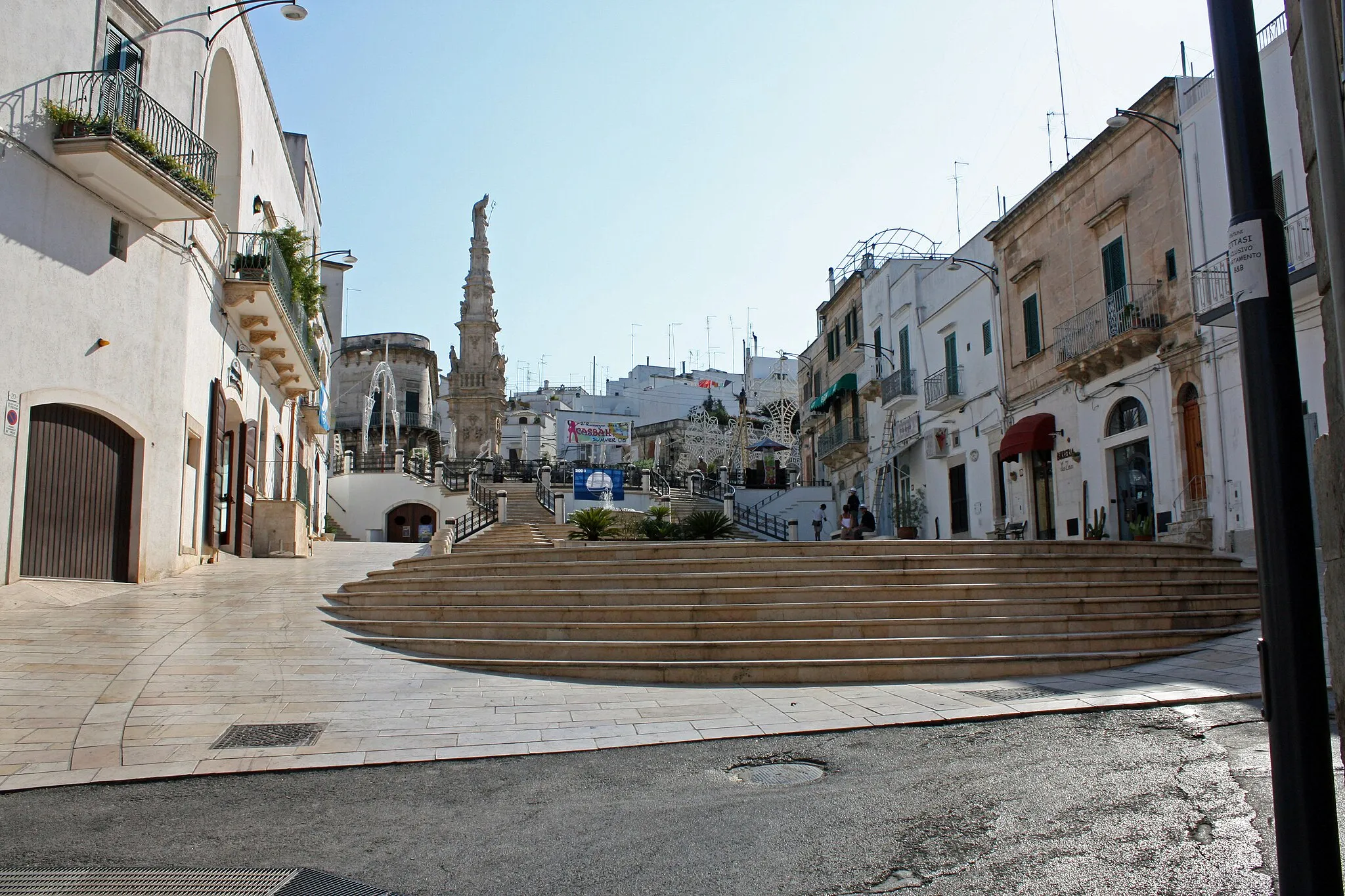 Photo showing: Monumento a Sant'Oronzo, in Piazza della Libertà