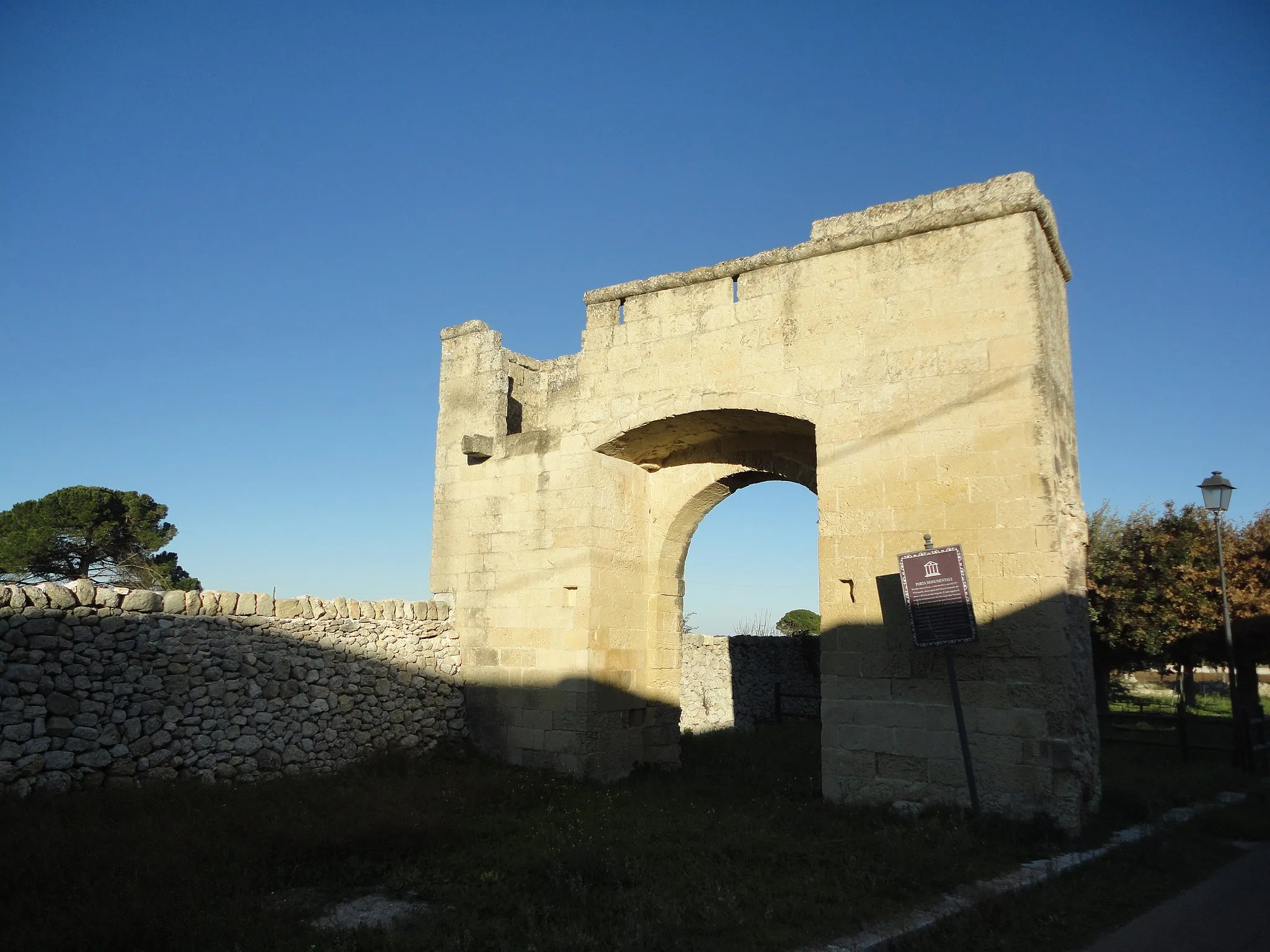 Photo showing: Porta Monumentale Vanze, Lecce