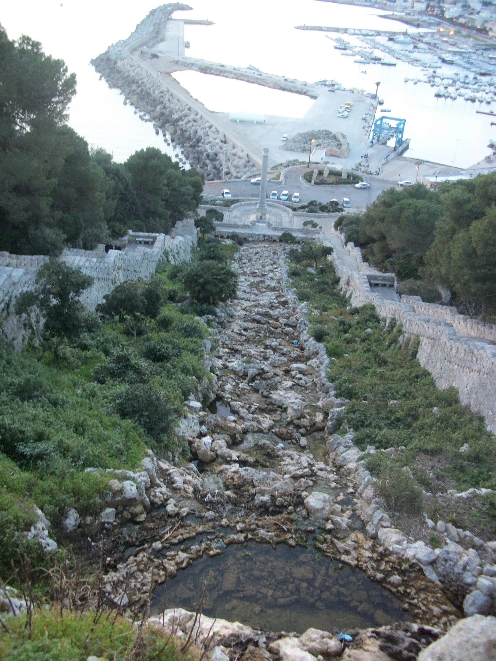 Photo showing: Scalinata monumentale Acquedotto Pugliese - Leuca (LE)