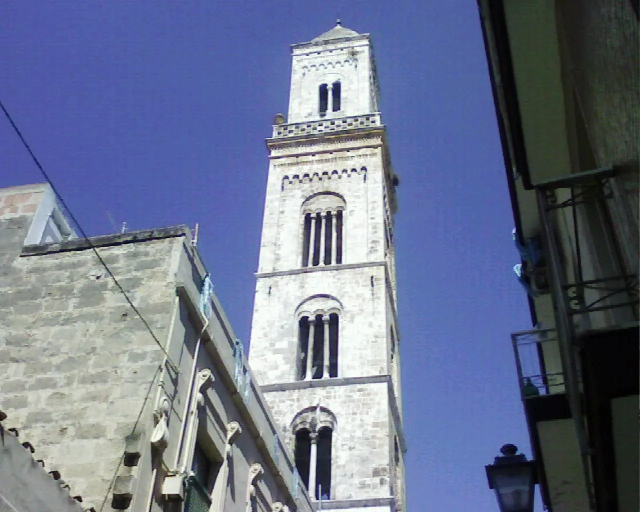 Photo showing: campanile-modugno