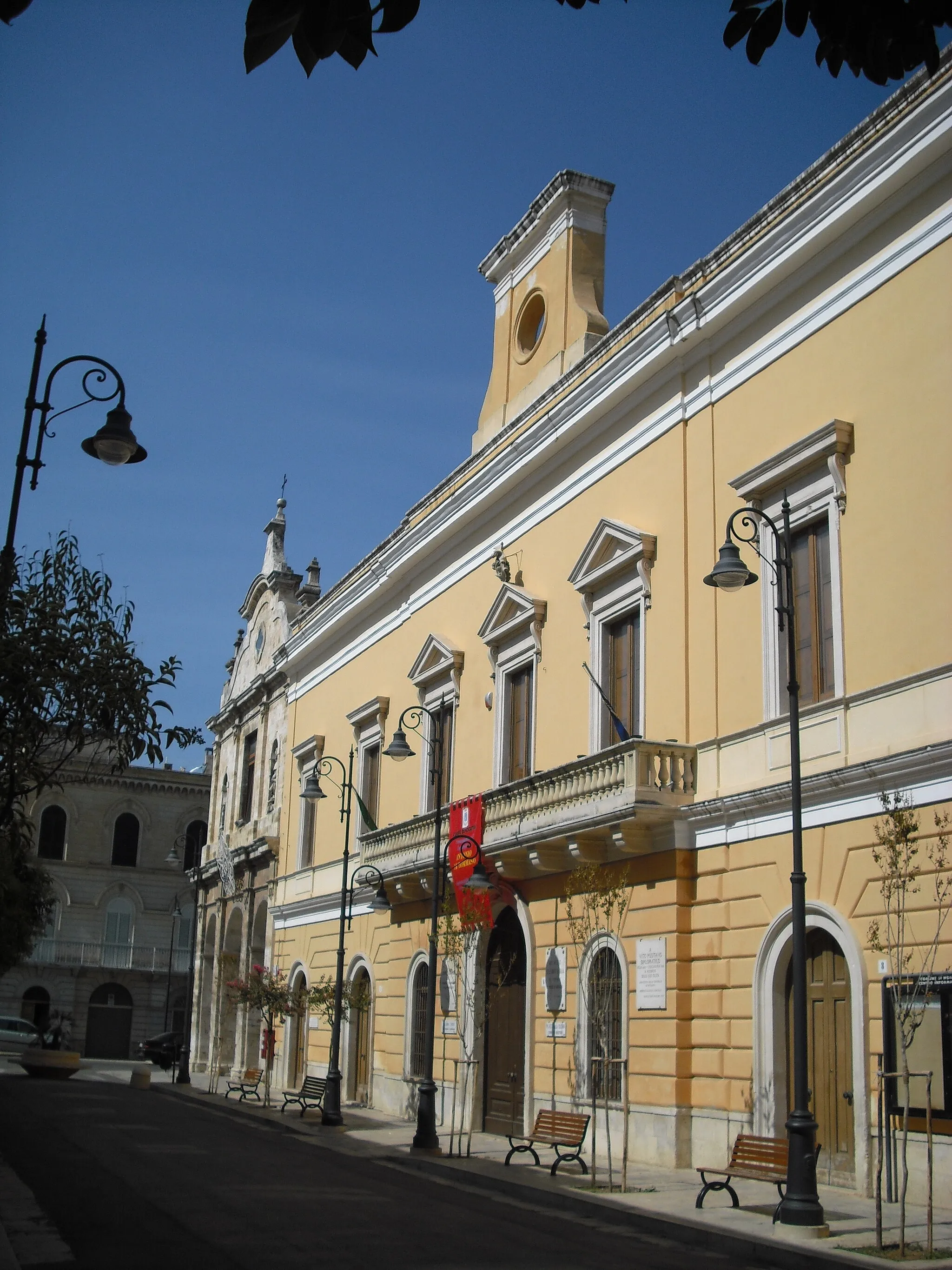 Photo showing: Palazzo della Cultura (ex Convento dei Carmelitani) a Noicattaro