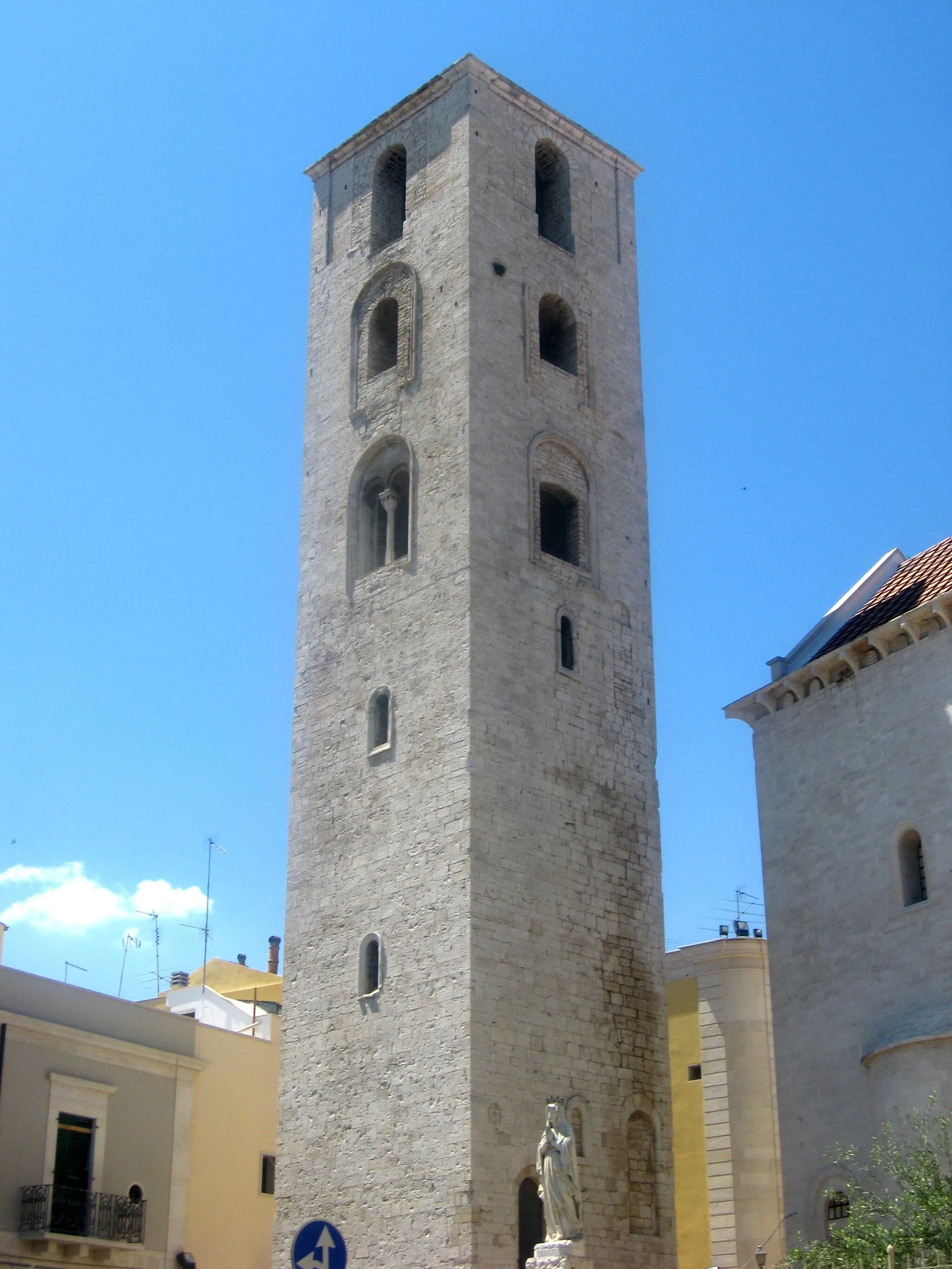 Photo showing: Campanile della Cattedrale di Ruvo di Puglia