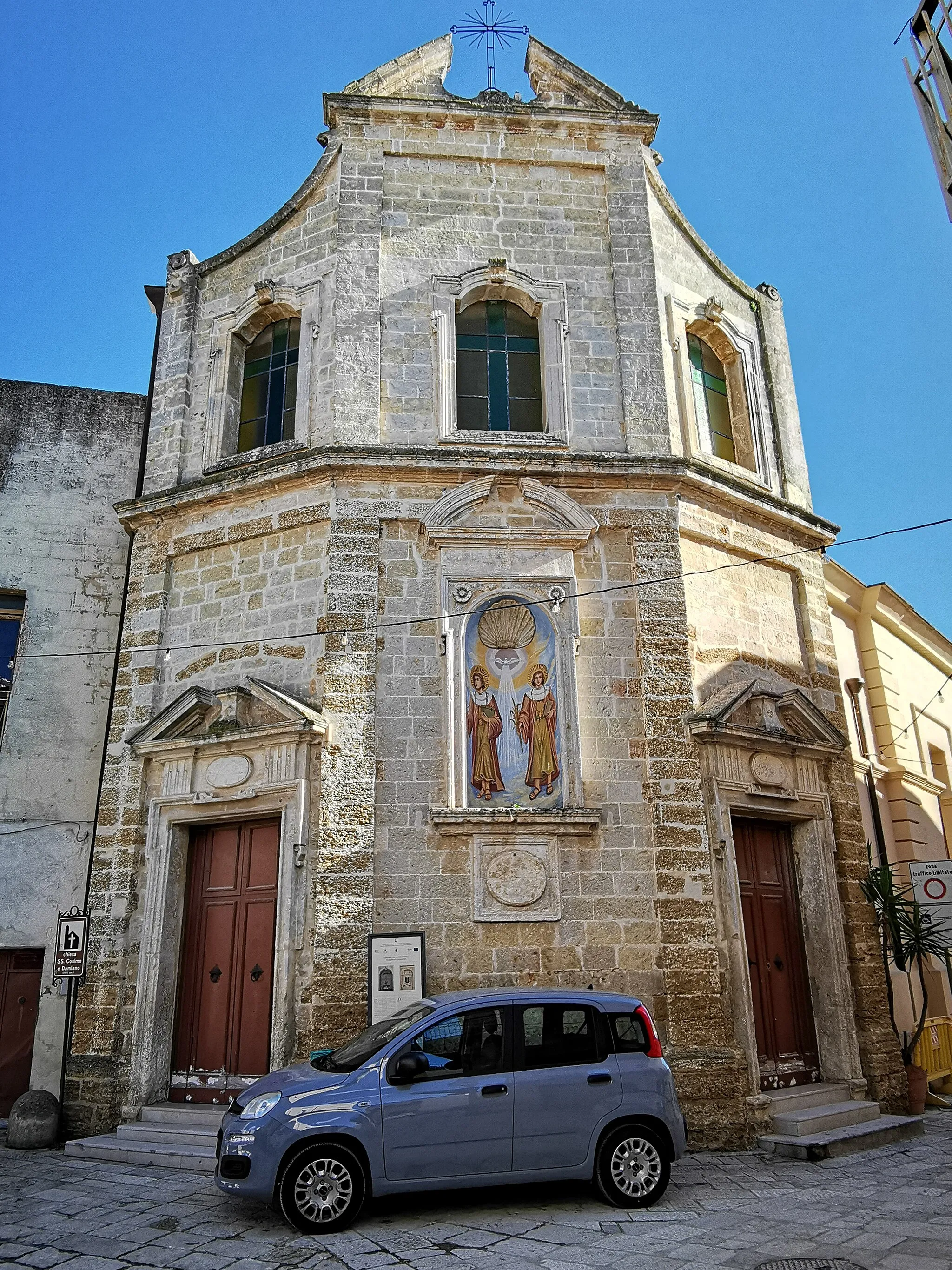 Photo showing: Chiesa dei Santi Cosma e Damiano a Mesagne.