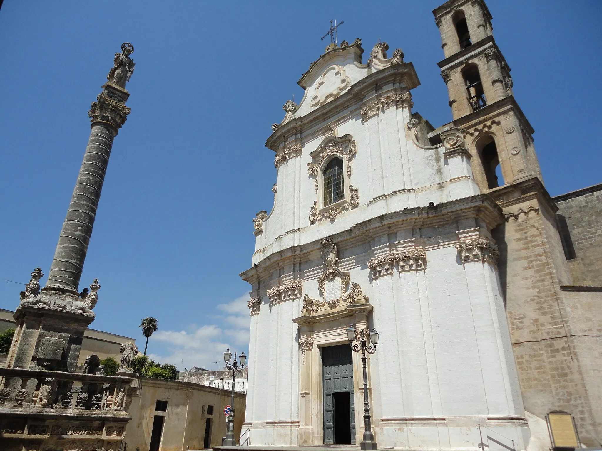 Photo showing: Chiesa e colonna Sant'Andrea di Presicce