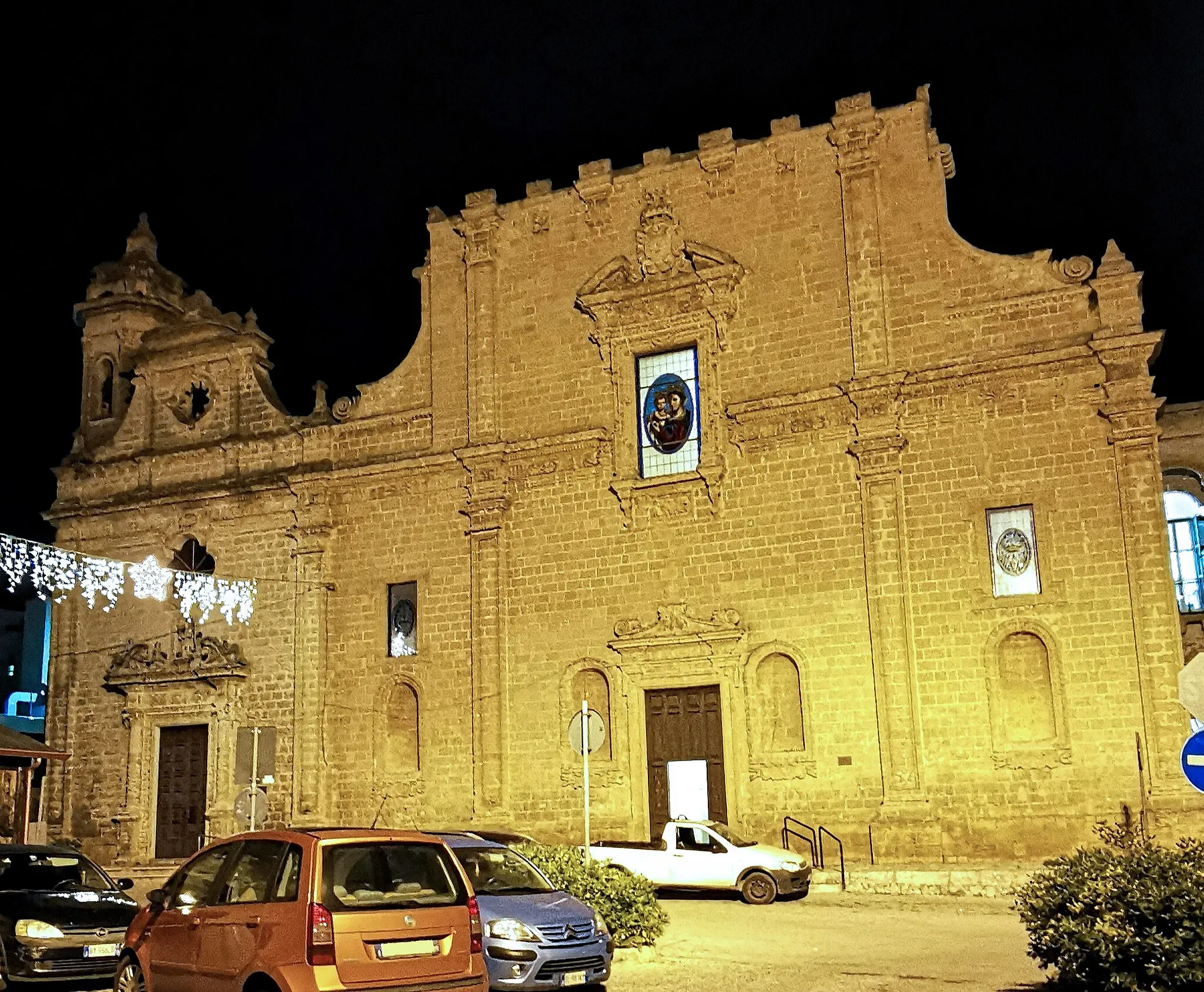 Photo showing: Chiesa della Madonna del Rosario con a sinistra la chiesa di San Giuseppe, a Manduria.