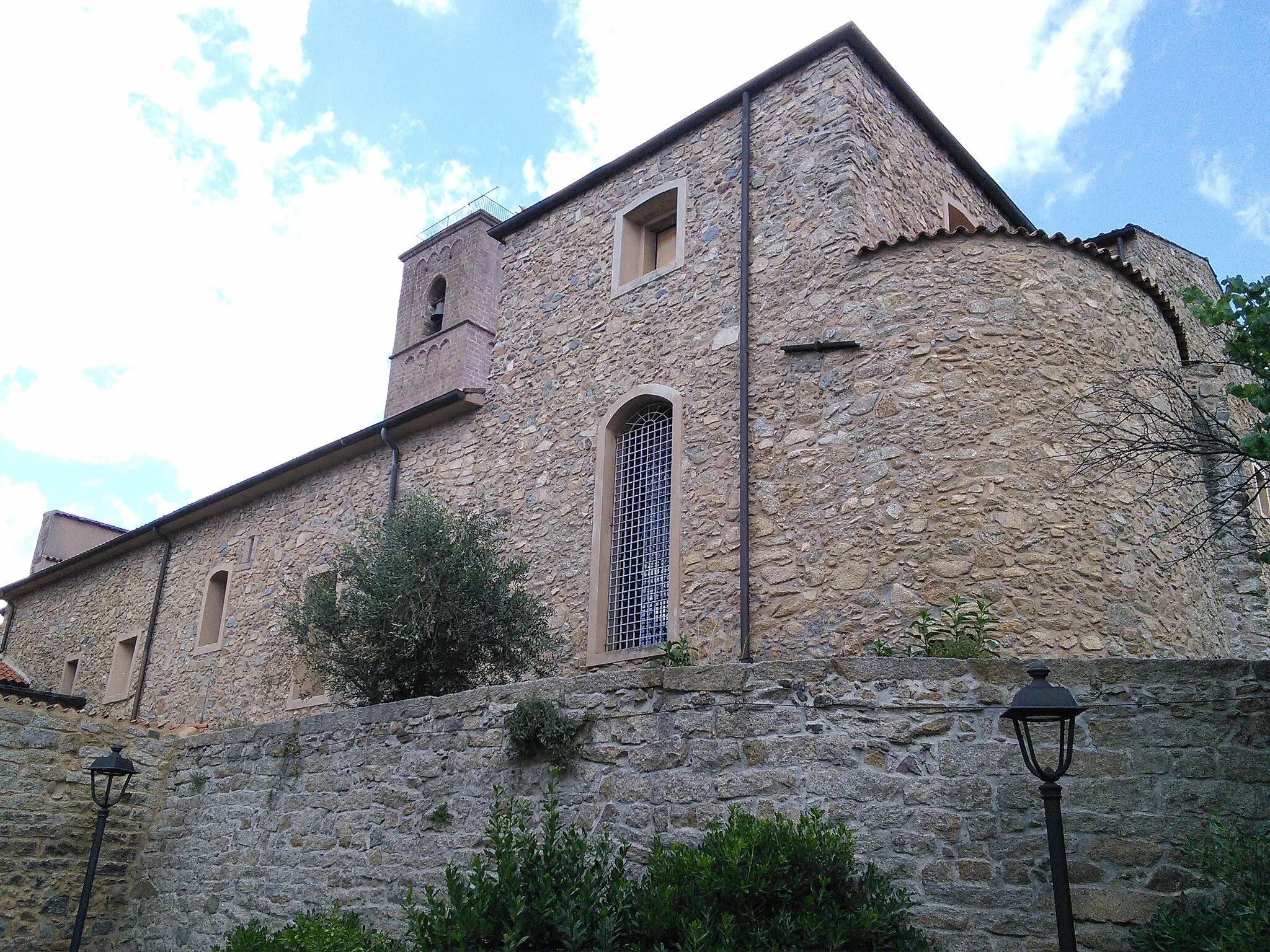 Photo showing: Stadtbild von Gavoi, Nuoro, Italien, Juli 2014

Kirche / church / chiesa "Parrocchia di San Gavino"