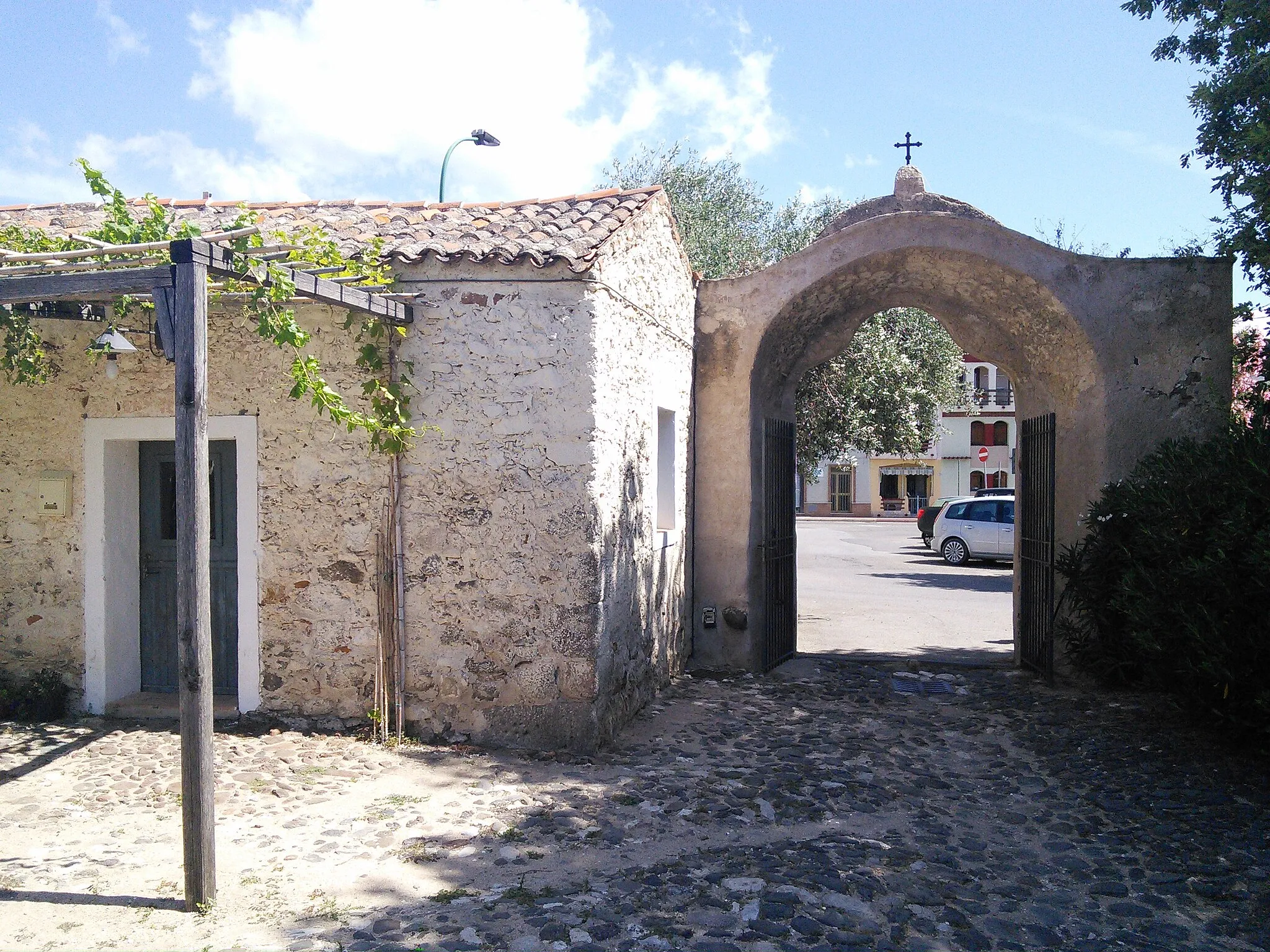 Photo showing: Orosei, Nuoro, Italia, 07 / 2014 Sant'Antonio Abate Complex - Entrata / Eingang / Entry / Entree