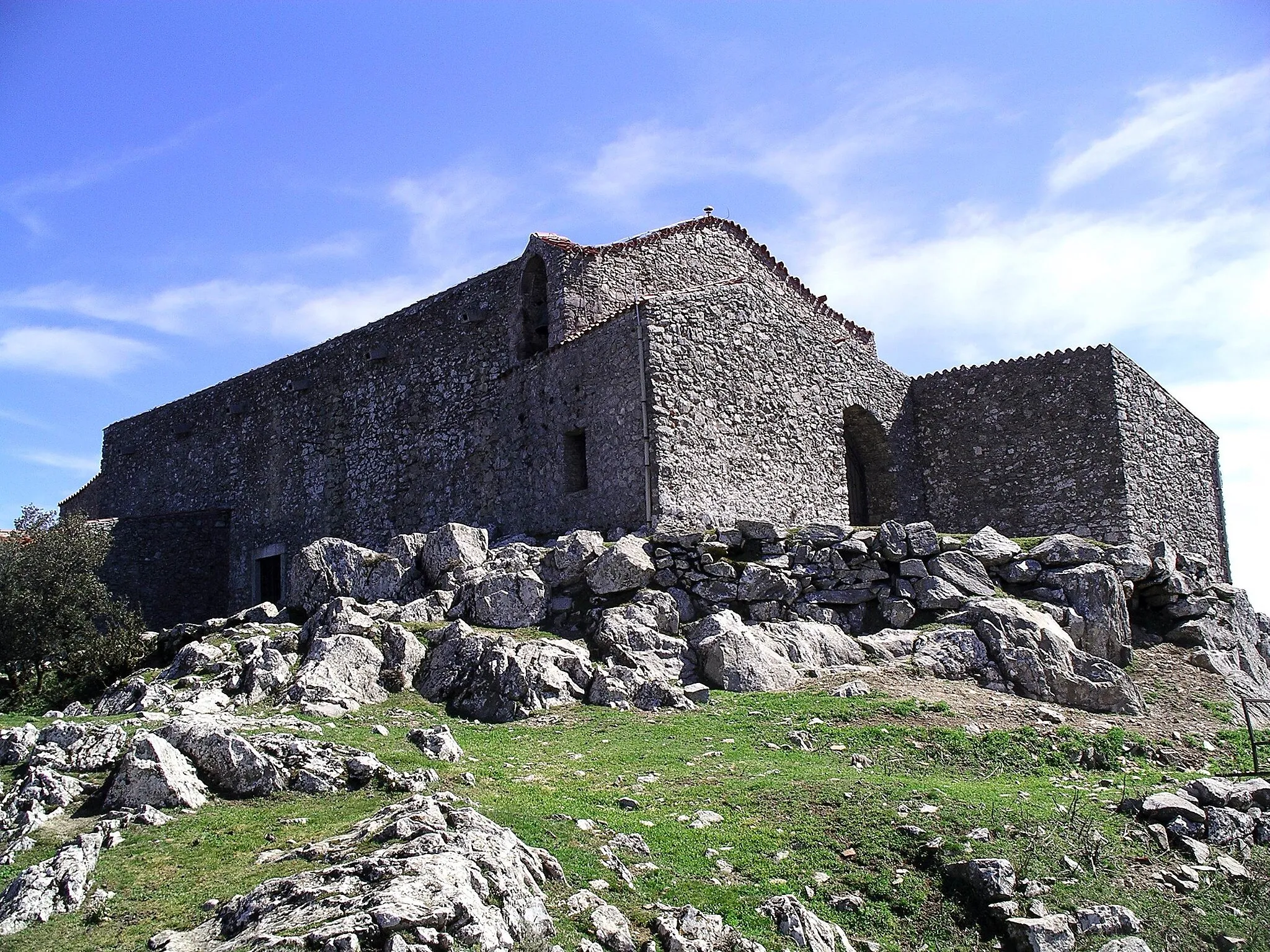 Photo showing: La chiesa sul monte Gonare (N.S. 'e Gonare)