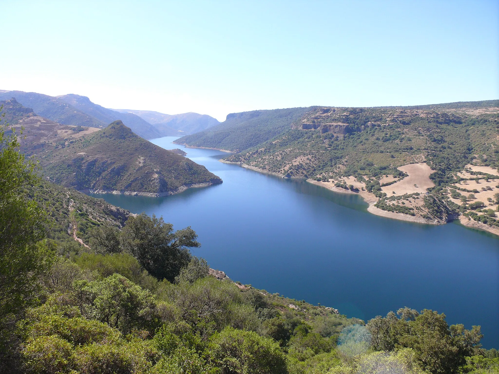 Photo showing: Low Flumendosa lake (Sardinia)