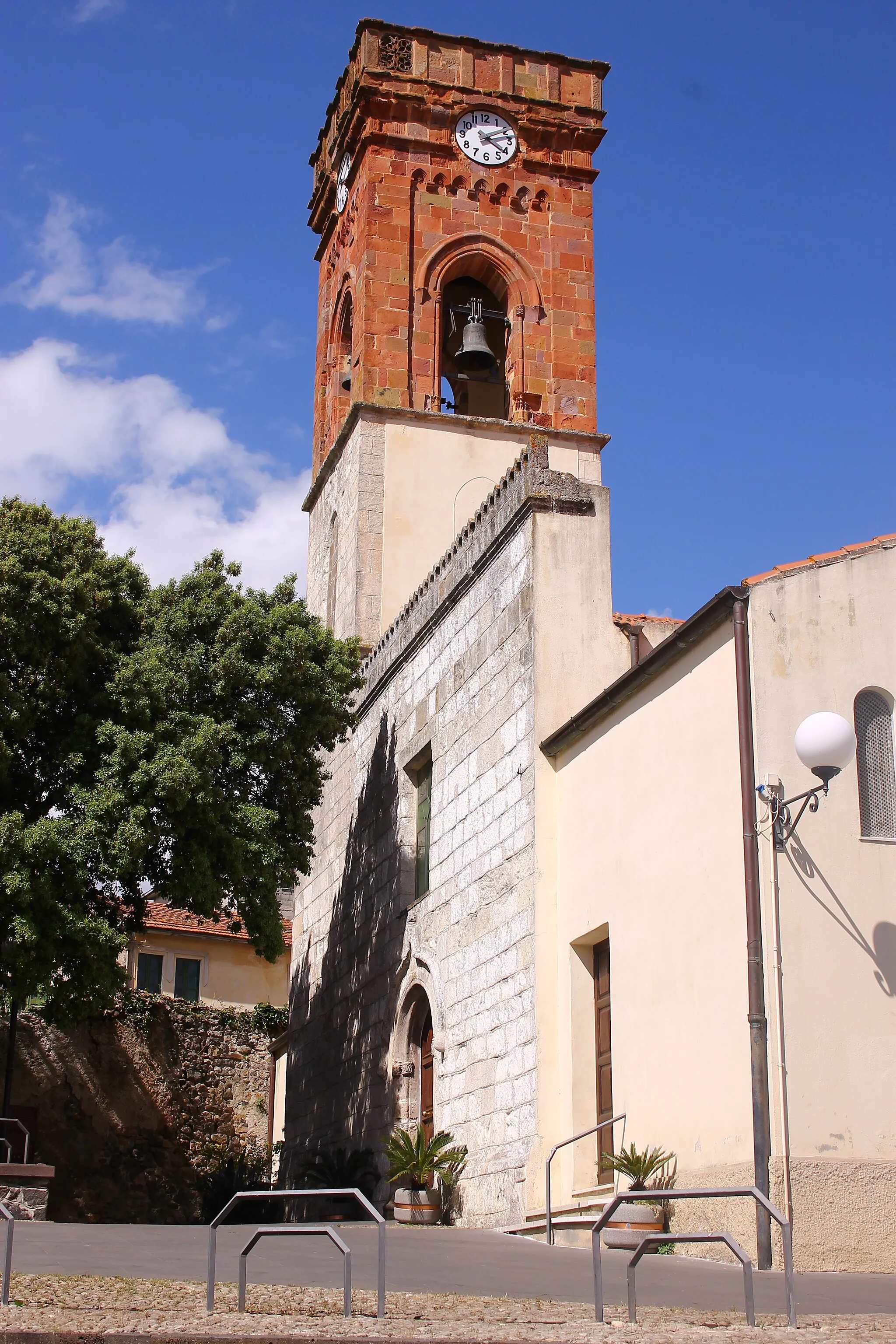 Photo showing: Chiesa di San Vincenzo Orroli