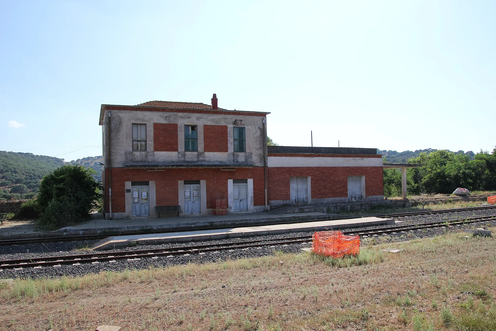 Photo showing: Oniferi, stazione ferroviaria