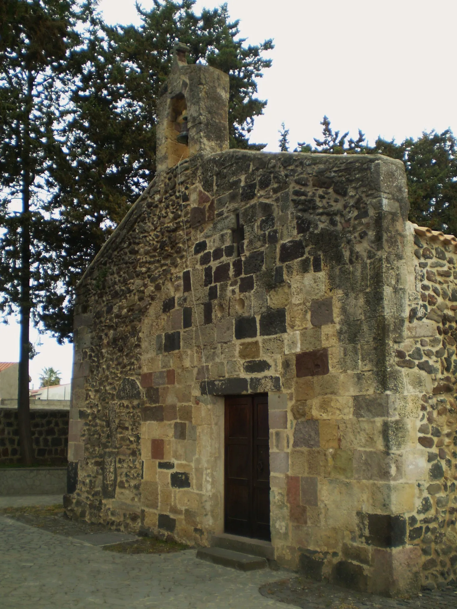 Photo showing: Zerfaliu (OR): la chiesa romanica di San Giovanni.