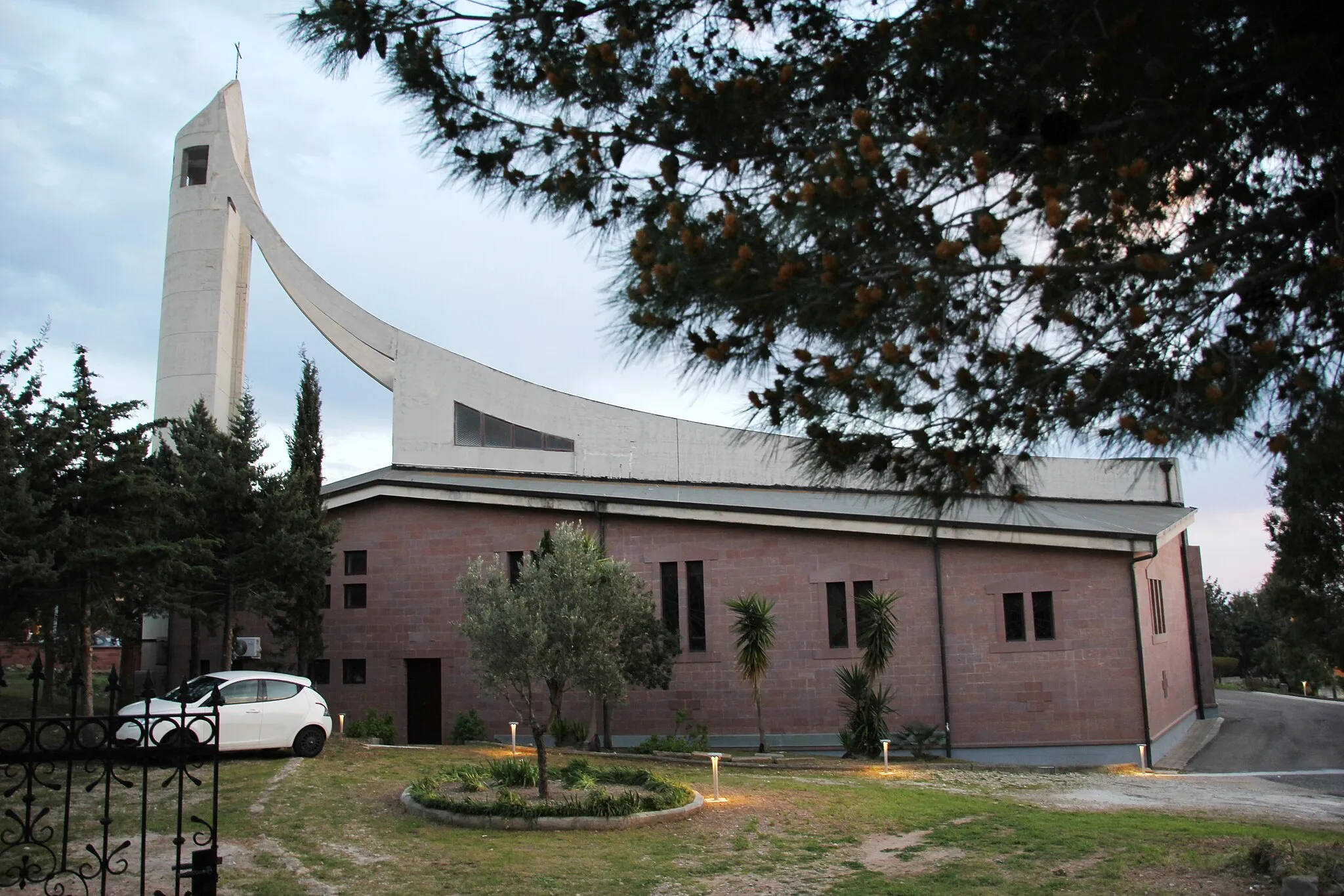 Photo showing: Uri, nuova chiesa di Nostra Signora della Pazienza